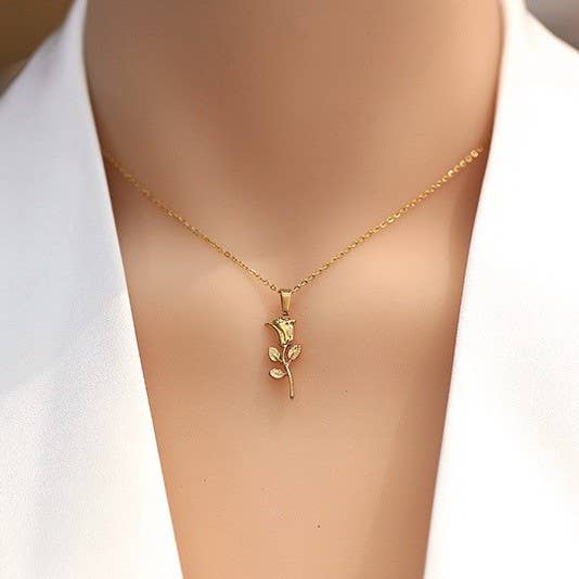 ROSE NECKLACE