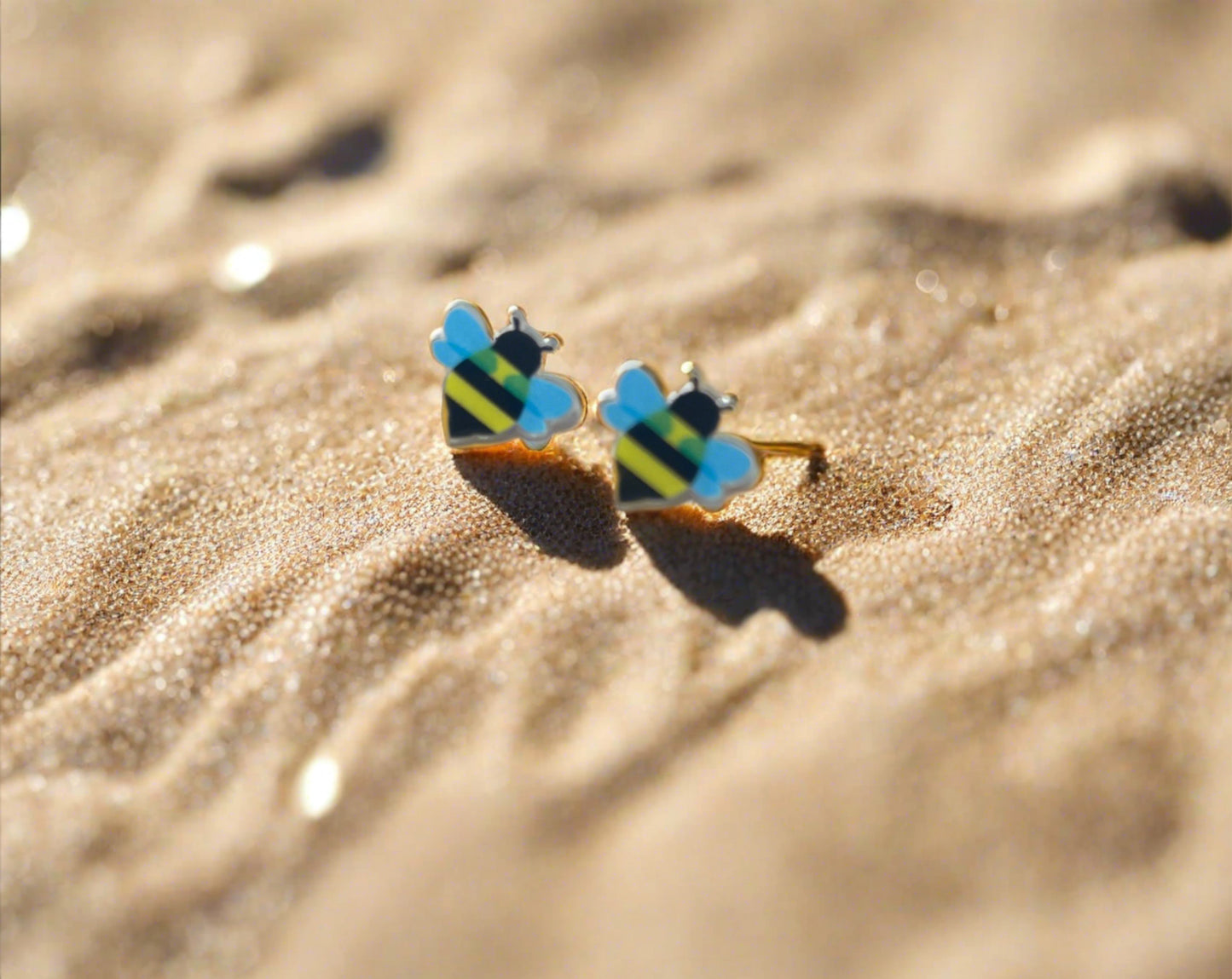 Honey Bee Stud EarringsPink tiful of LOVE