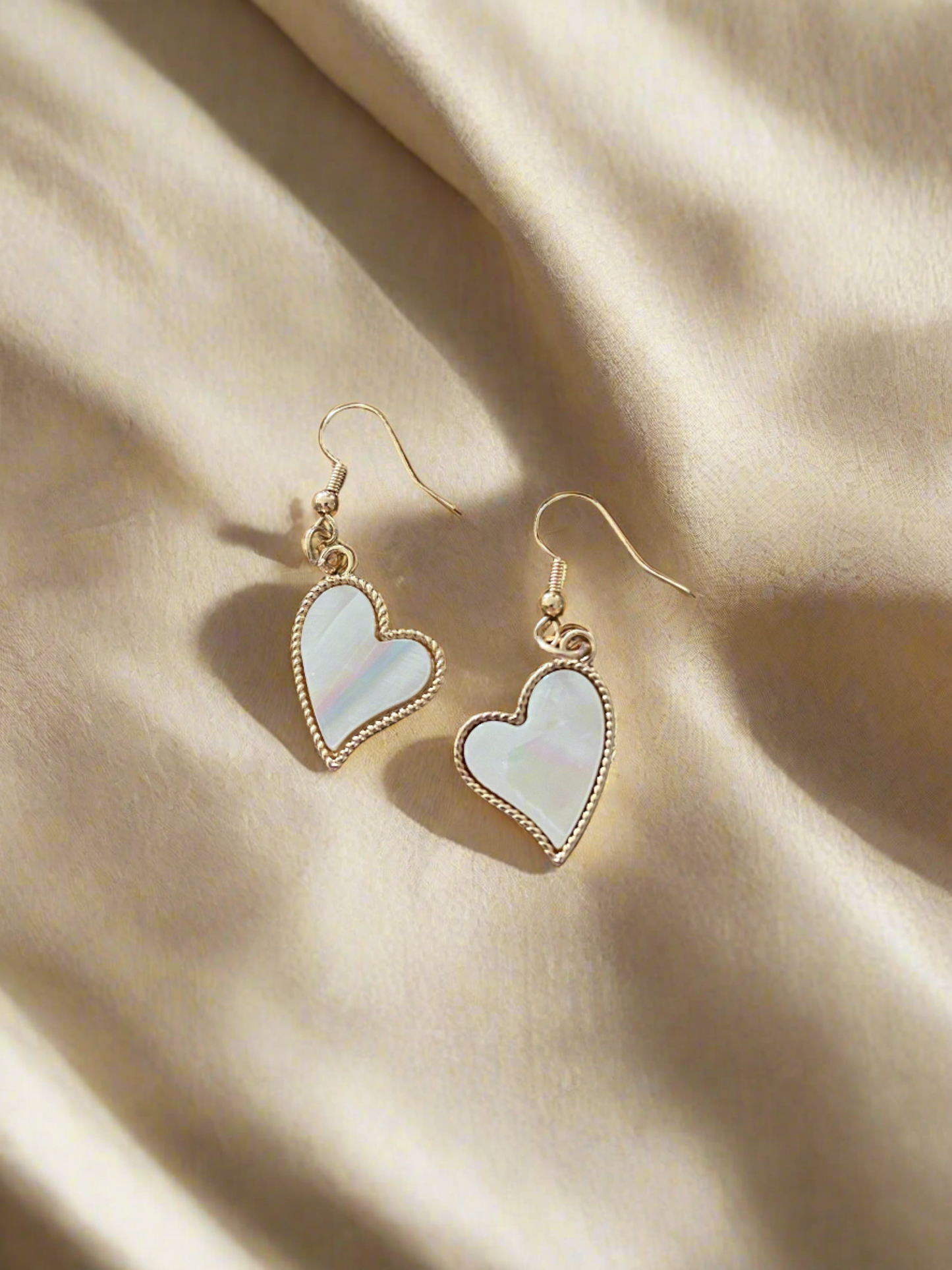 Heart Shell Charms Wire EarringsPink tiful of LOVE