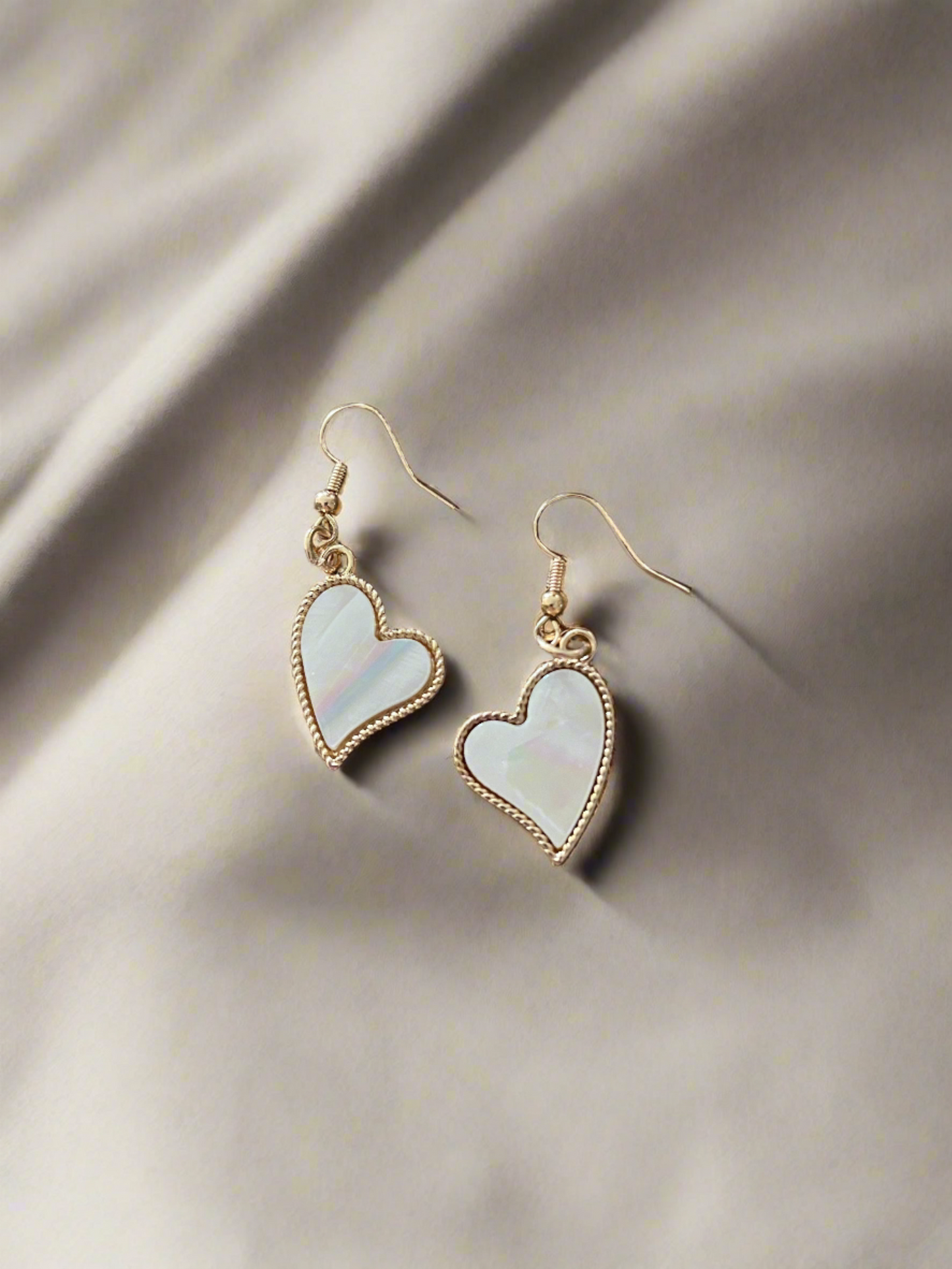 Heart Shell Charms Wire EarringsPink tiful of LOVE