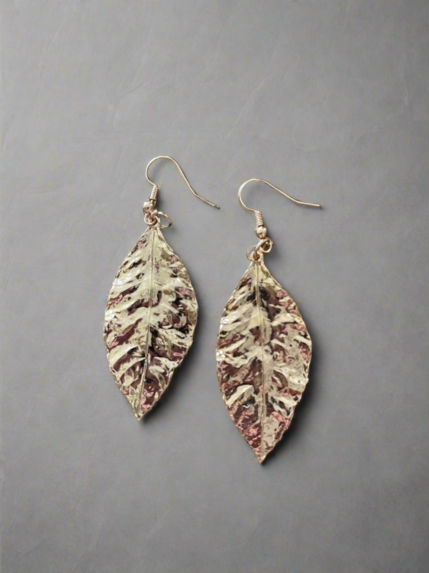 Textured Leaf Charms Wire EarringsPink tiful of LOVE