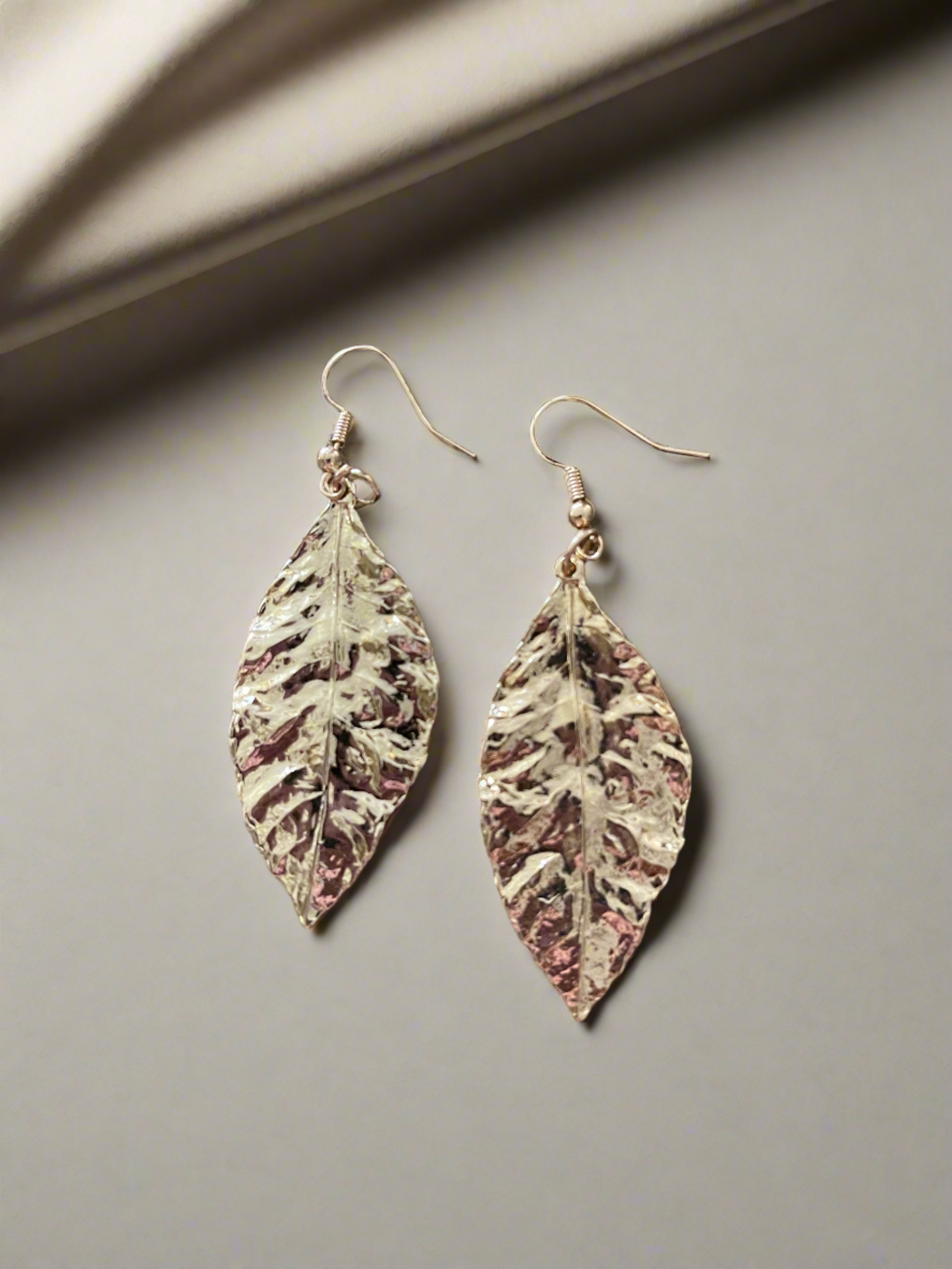 Textured Leaf Charms Wire EarringsPink tiful of LOVE