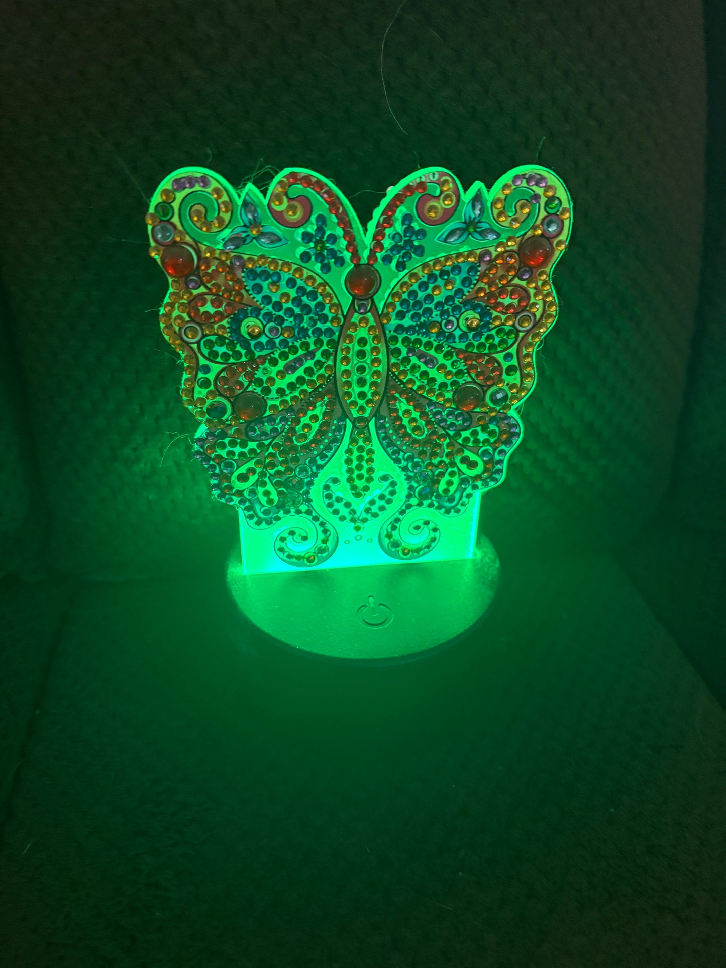 ✨ Diamond Art Butterfly Light-Up Décor – Multicolor Sparkle with Red/Green Glow