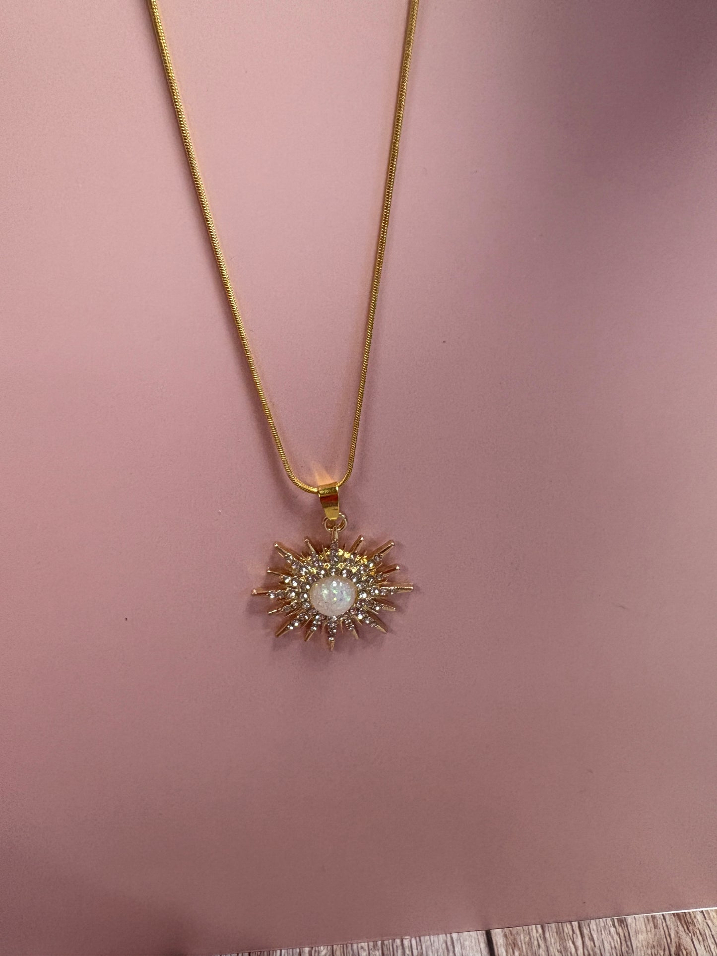 Rhinestone Starburst Imitation Opal Pendant Necklace – Gold Chain