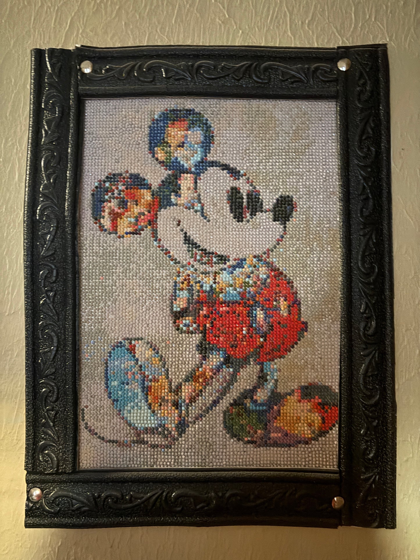 ✨ Mickey Mouse Diamond Art Painting – Handmade Sparkling Wall Décor