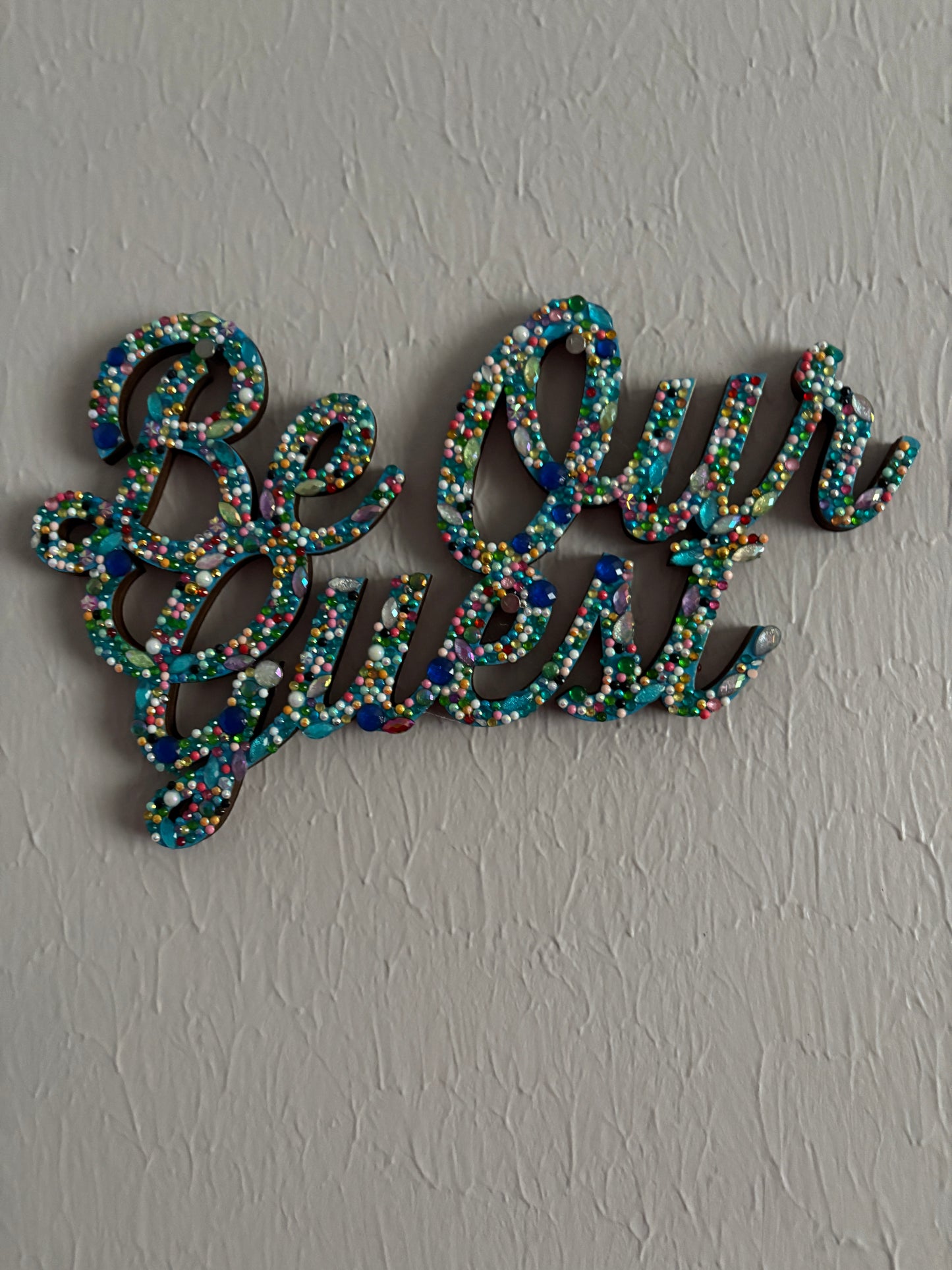 ✨ “Be Our Guest” Diamond Art Wooden Wall Décor – Handmade Sparkling Accent