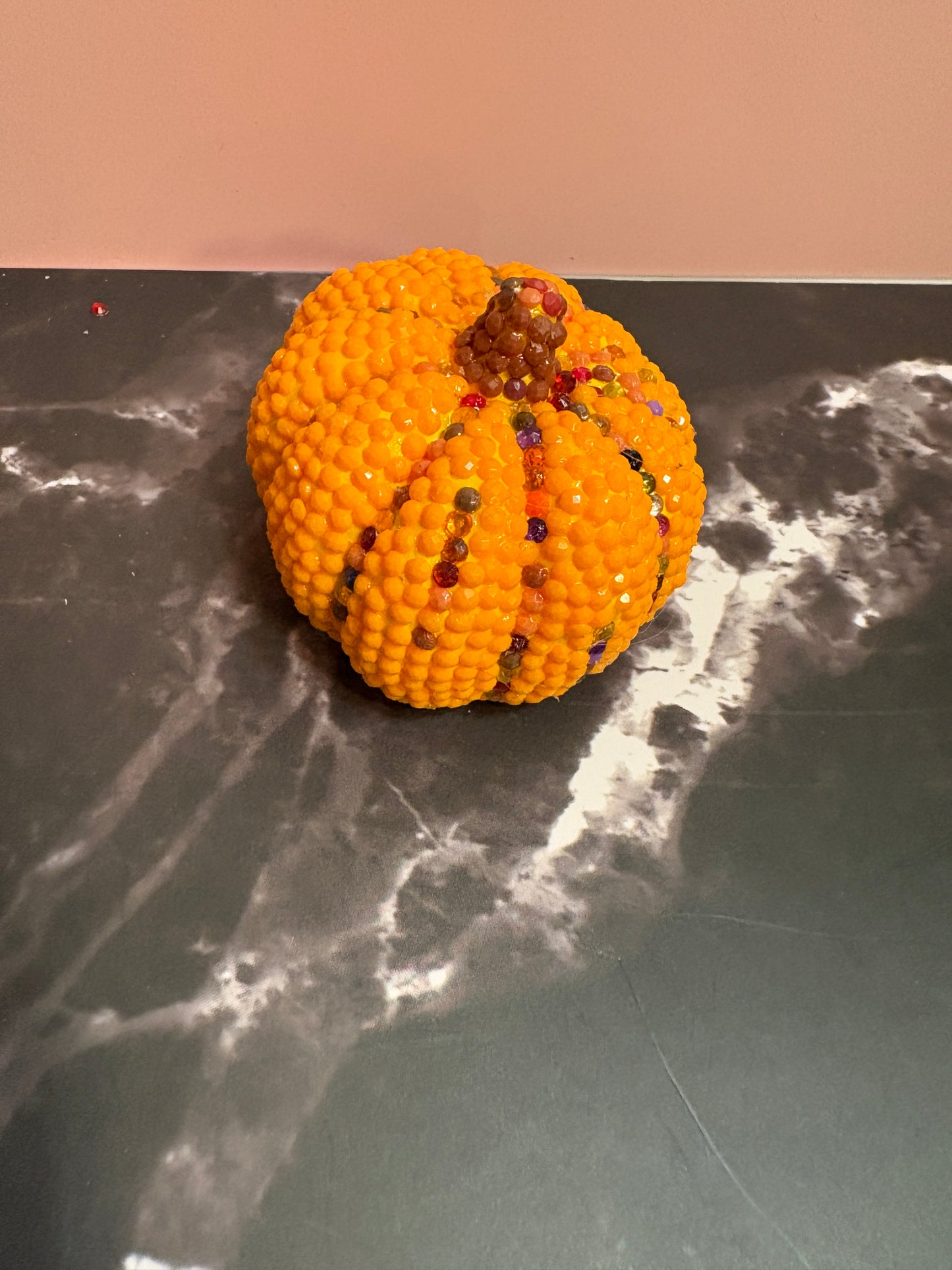 Diamond Art Pumpkin Figurine – Sparkling Ceramic Fall Décor