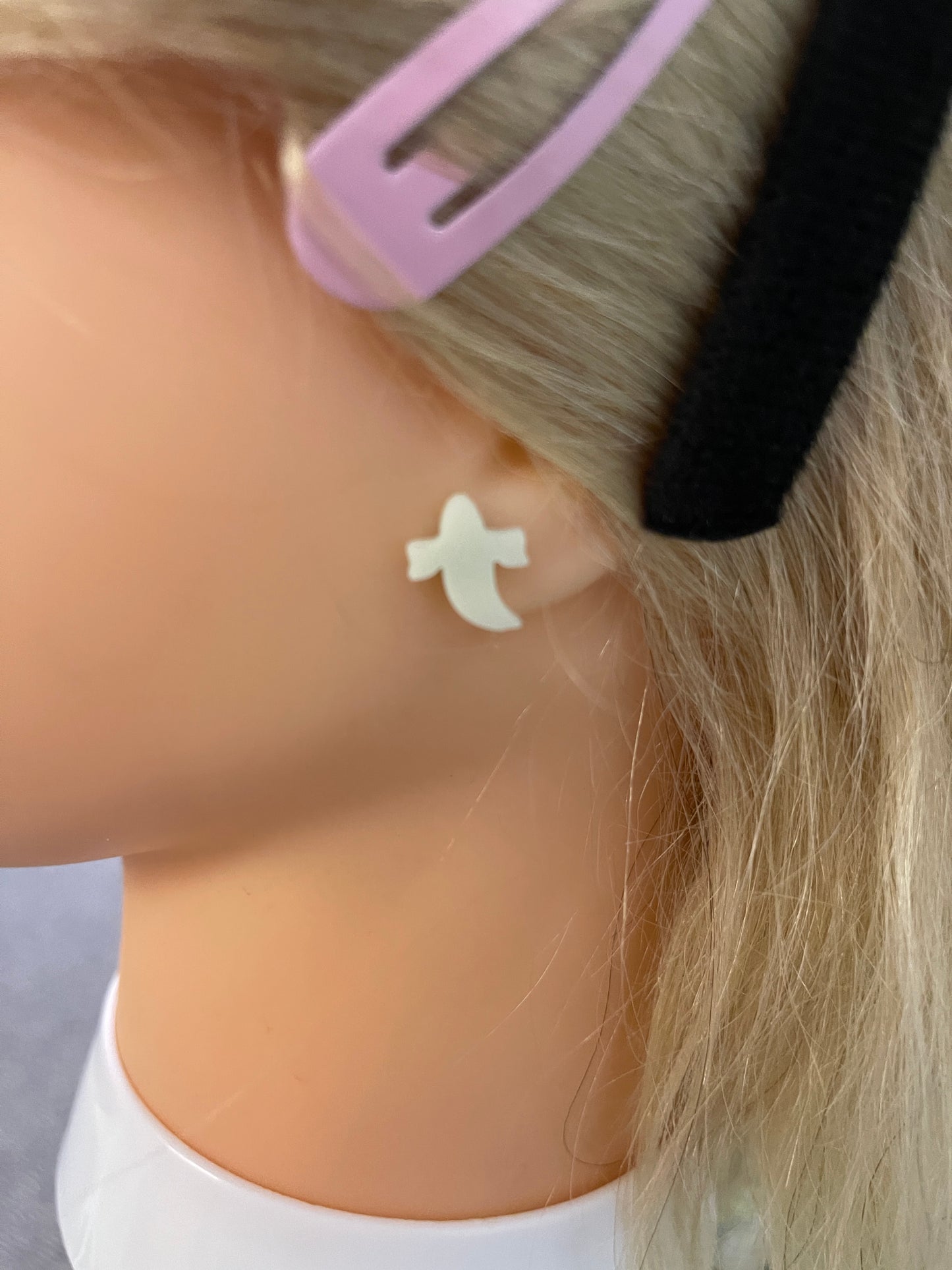 Glow in the Dark Ghost Stud EarringsPink tiful of LOVE