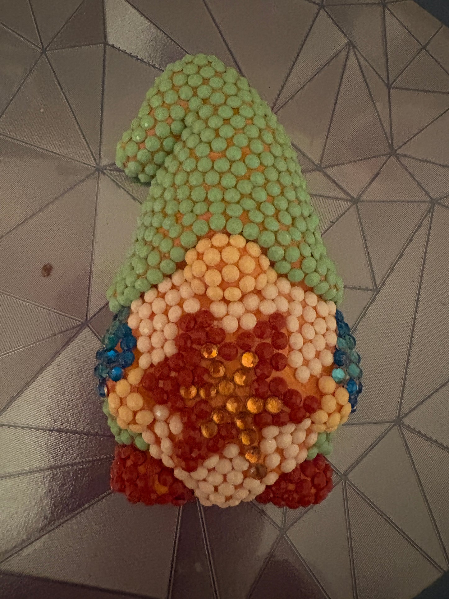 ✨ Diamond Art Magnet – Sparkling Gnome with Maple Leaf