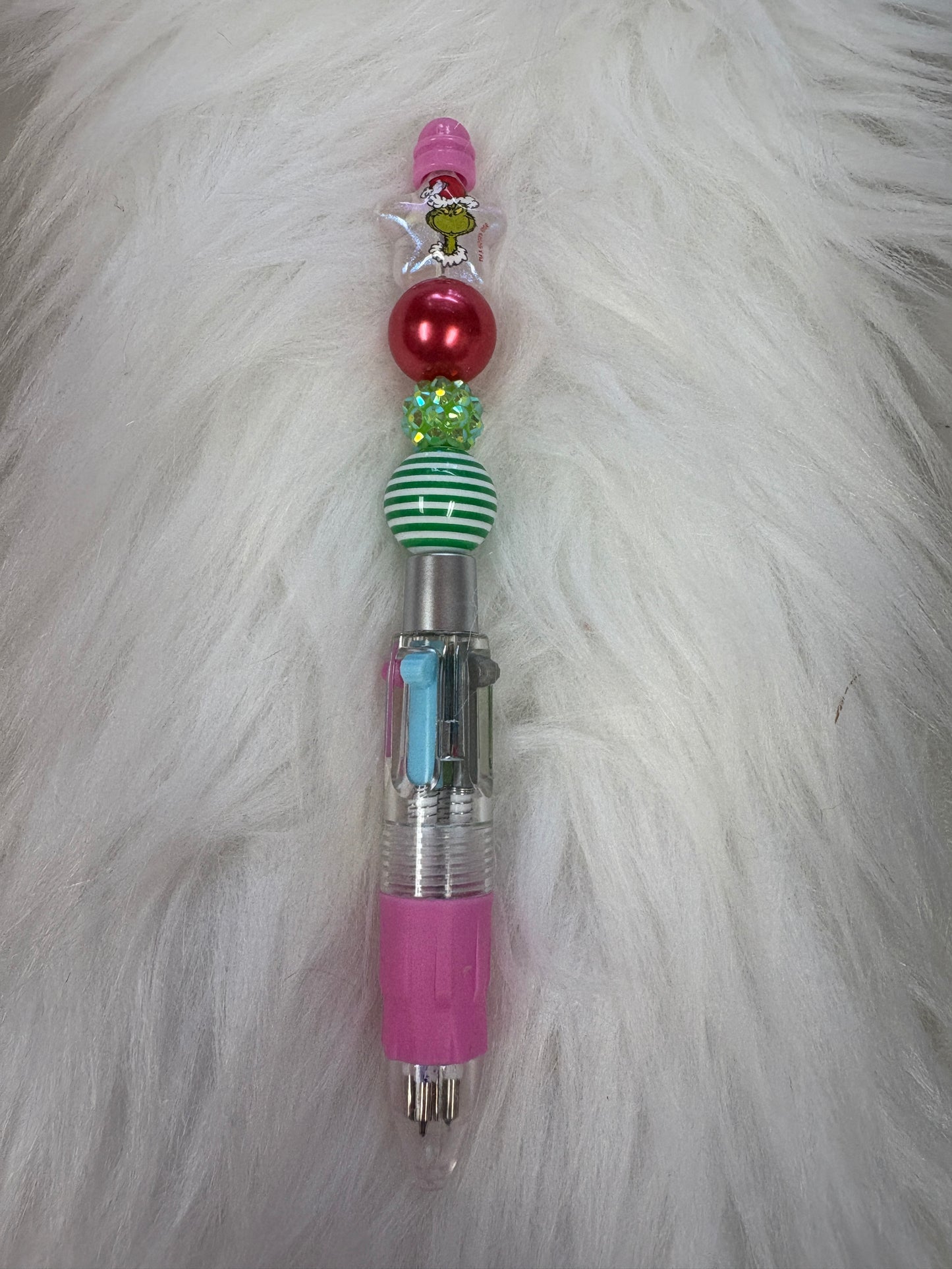 🎄 Grinch-Inspired Beaded Gift Set – Keychain, Bracelet & Beadable Multicolor Ink Pen Bundle