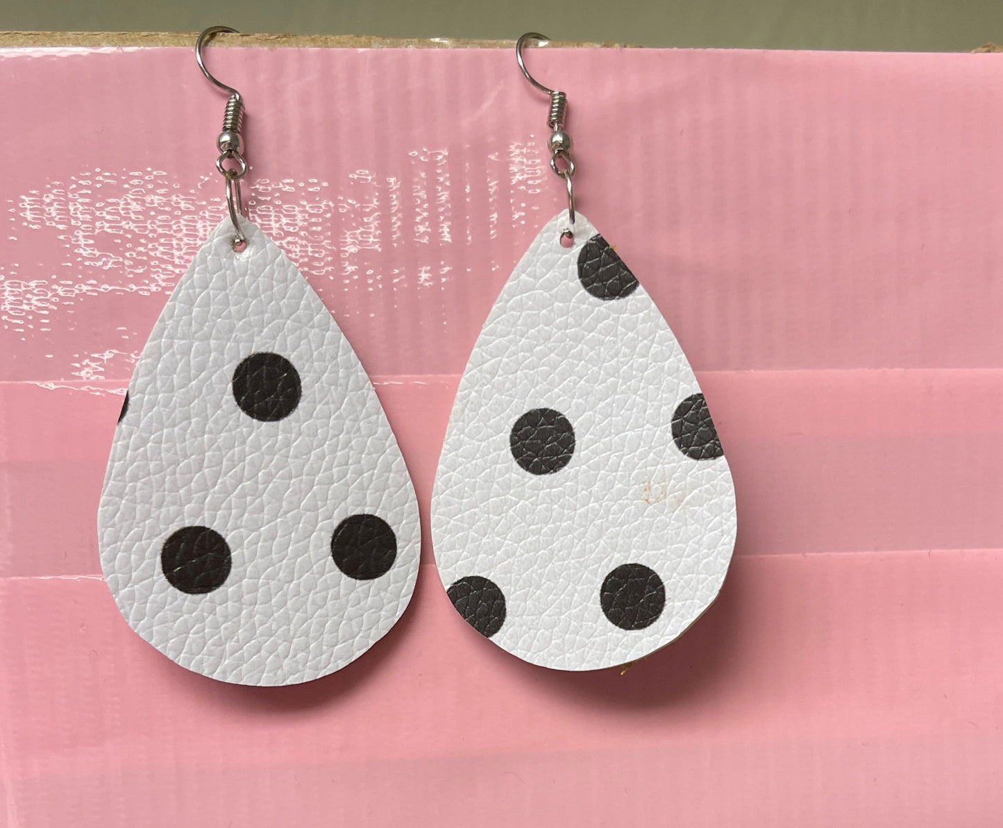 Polka Dot Faux Leather Teardrop Wire EarringsPink tiful of LOVE