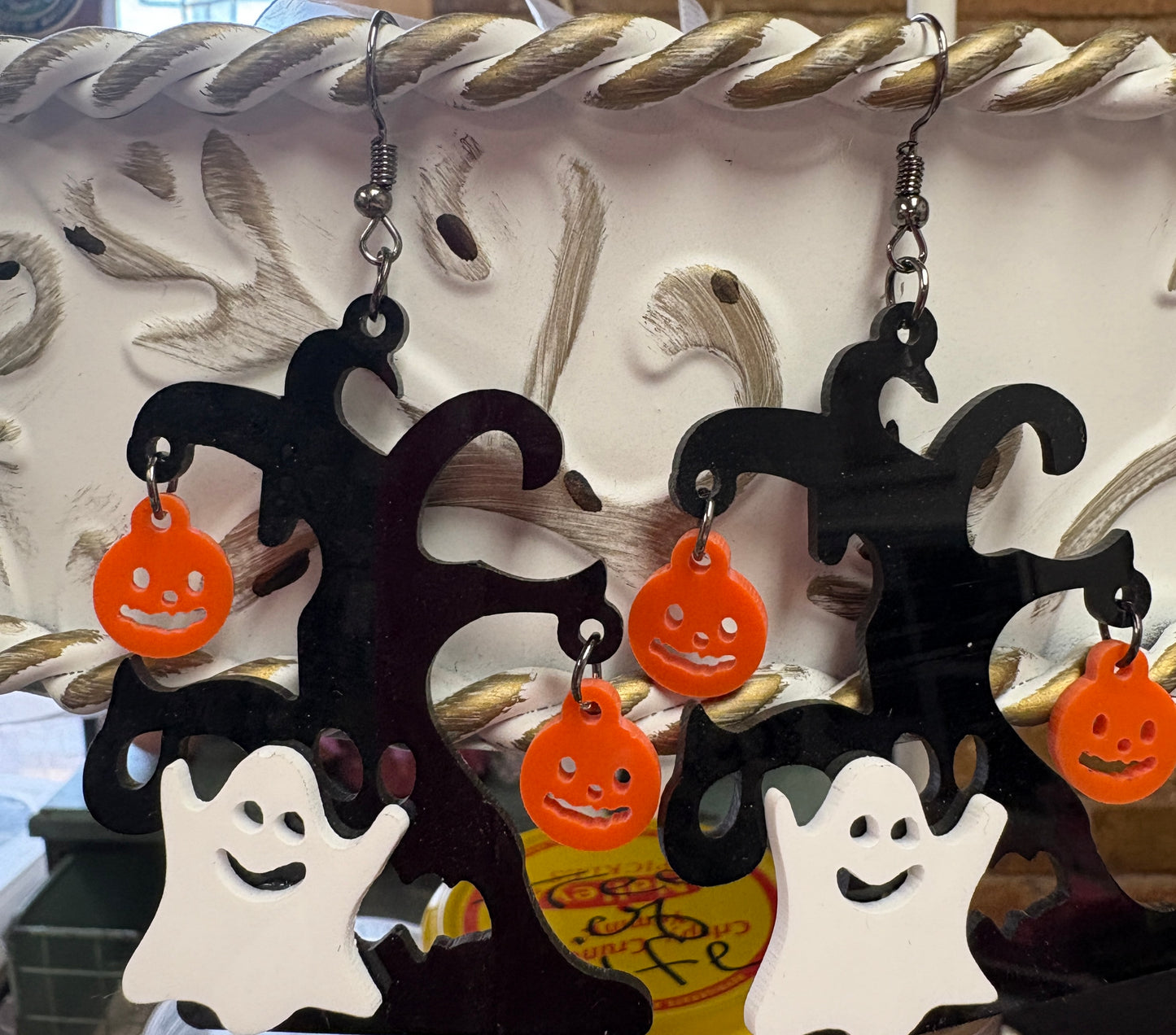 👻 Ghost & Pumpkin Tree Acrylic Dangle Earrings – Spooky Cute Halloween Style
