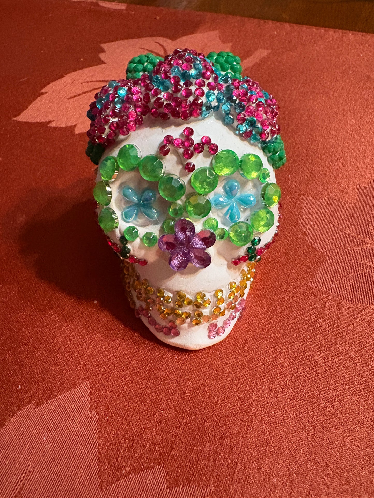 Diamond Art Sugar Skull Figurine – Sparkling Ceramic Décor