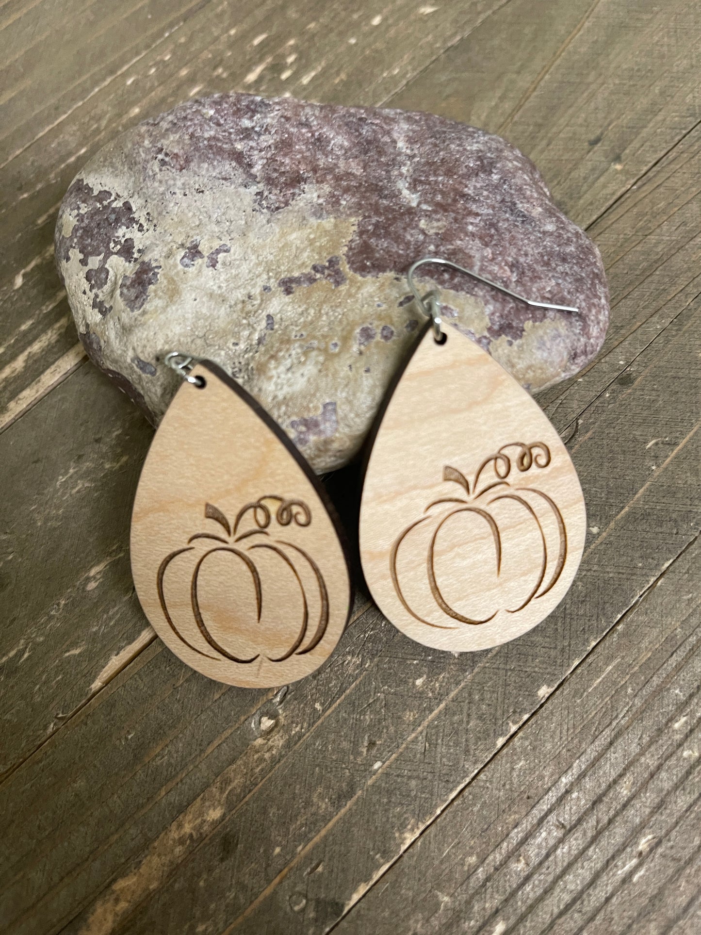 Maple Wood Pumpkin Wire EarringsPink tiful of LOVE