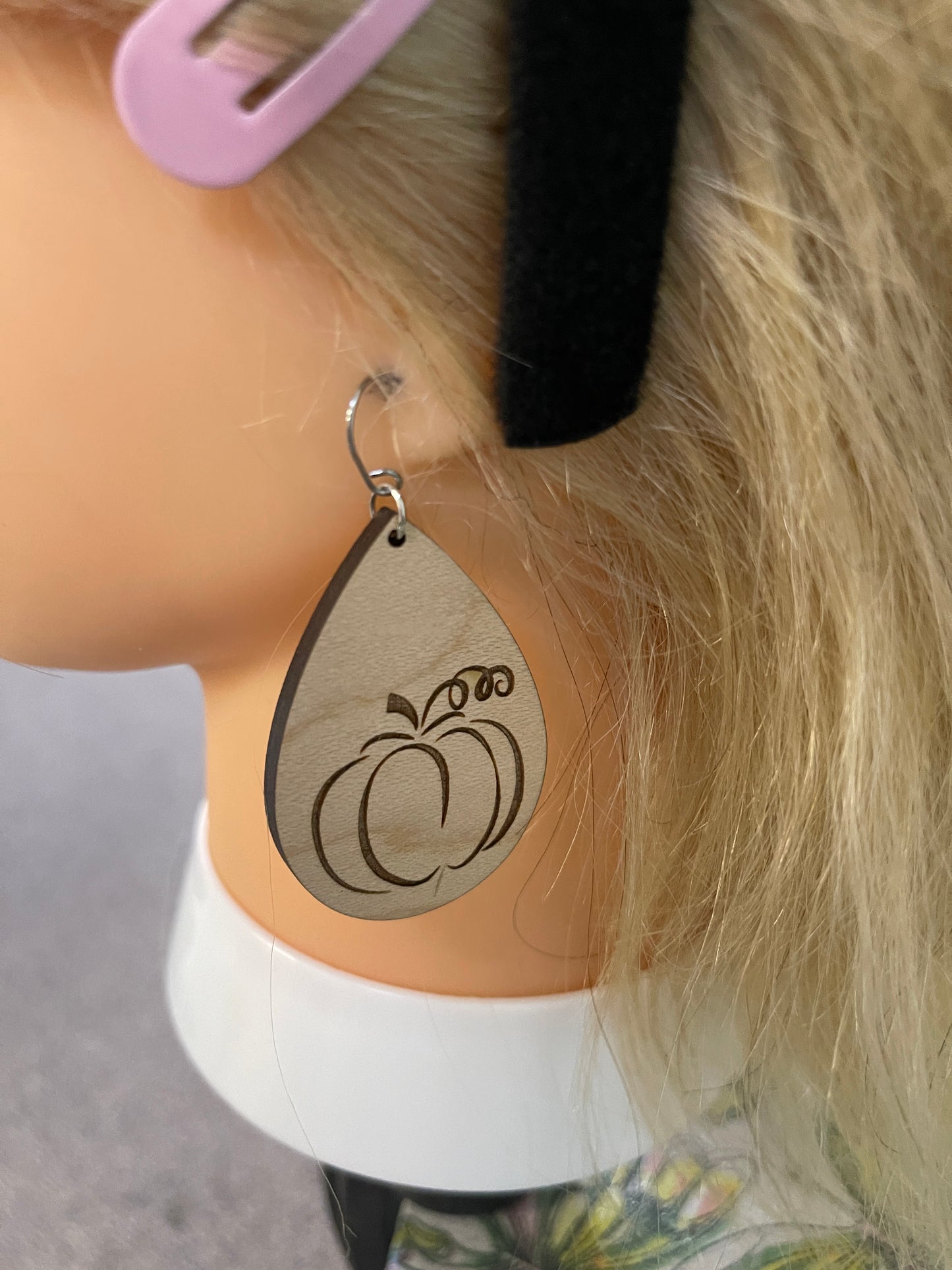 Maple Wood Pumpkin Wire EarringsPink tiful of LOVE