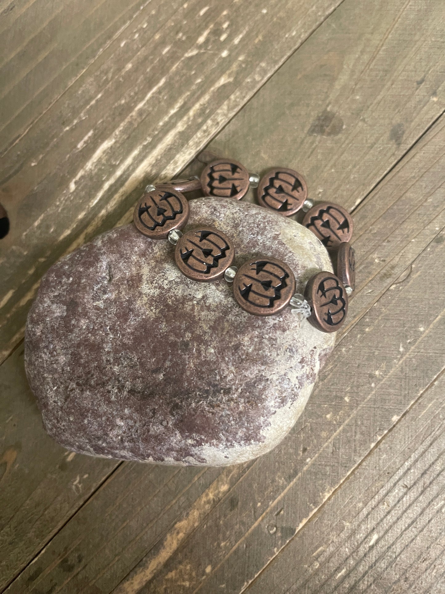 Antique Copper Jack-O'-Lantern Metal Beaded Elastic/Stretch BraceletPink tiful of LOVE