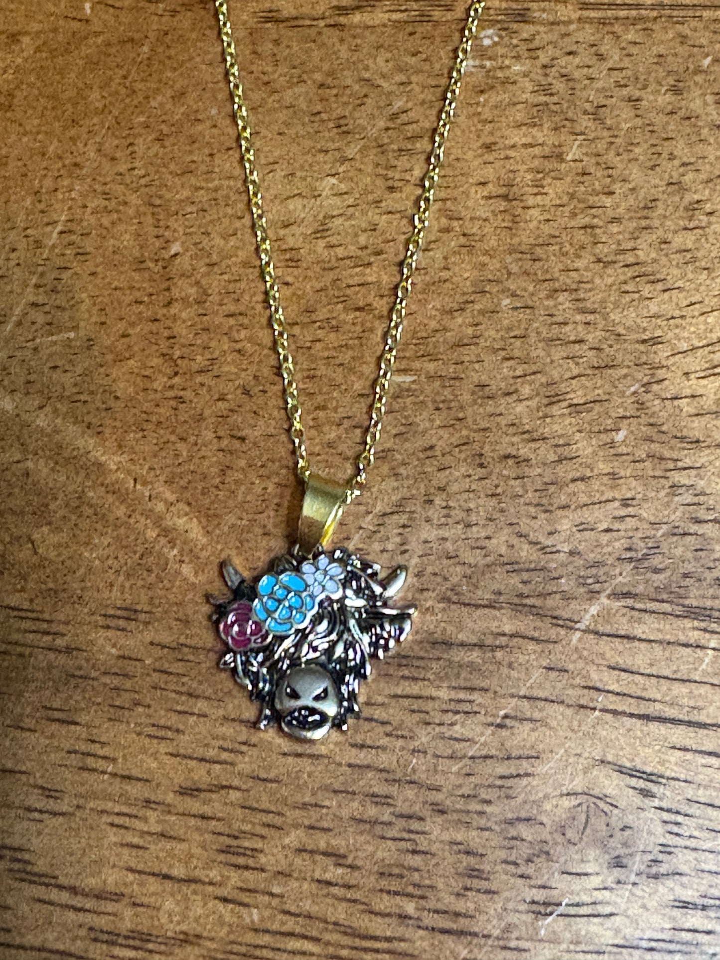 Highland Cow Flower Crown Necklace – Enamel & Antique Gold Charm Pendant