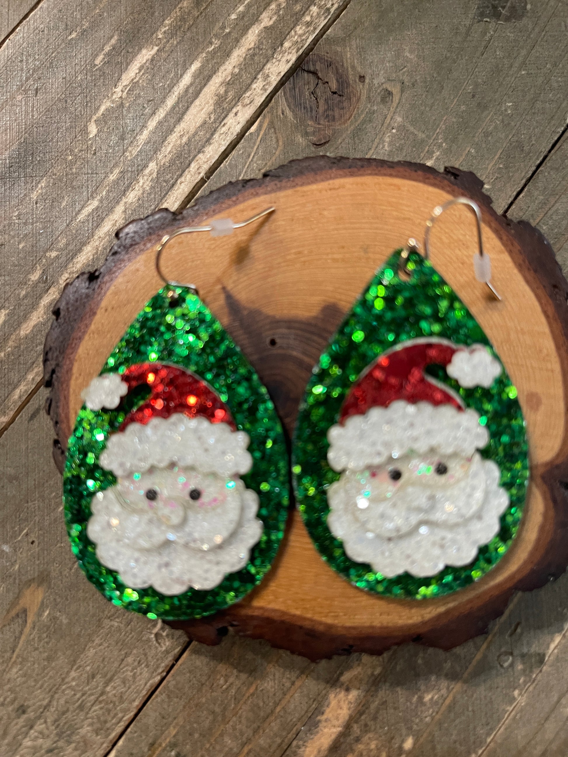 Christmas Santa Teardrop Wire EarringsPink tiful of LOVE