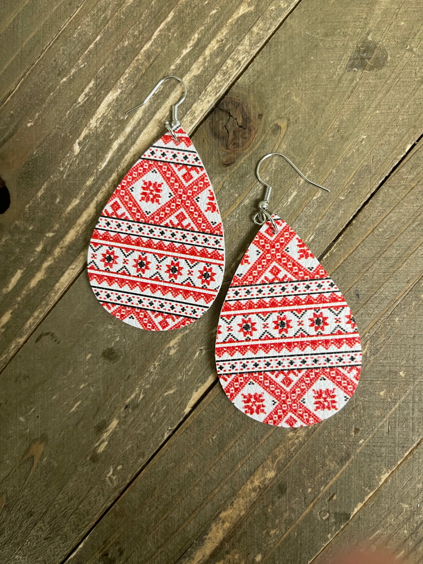 Christmas Teardrop Assorted Wire EarringsPink tiful of LOVE