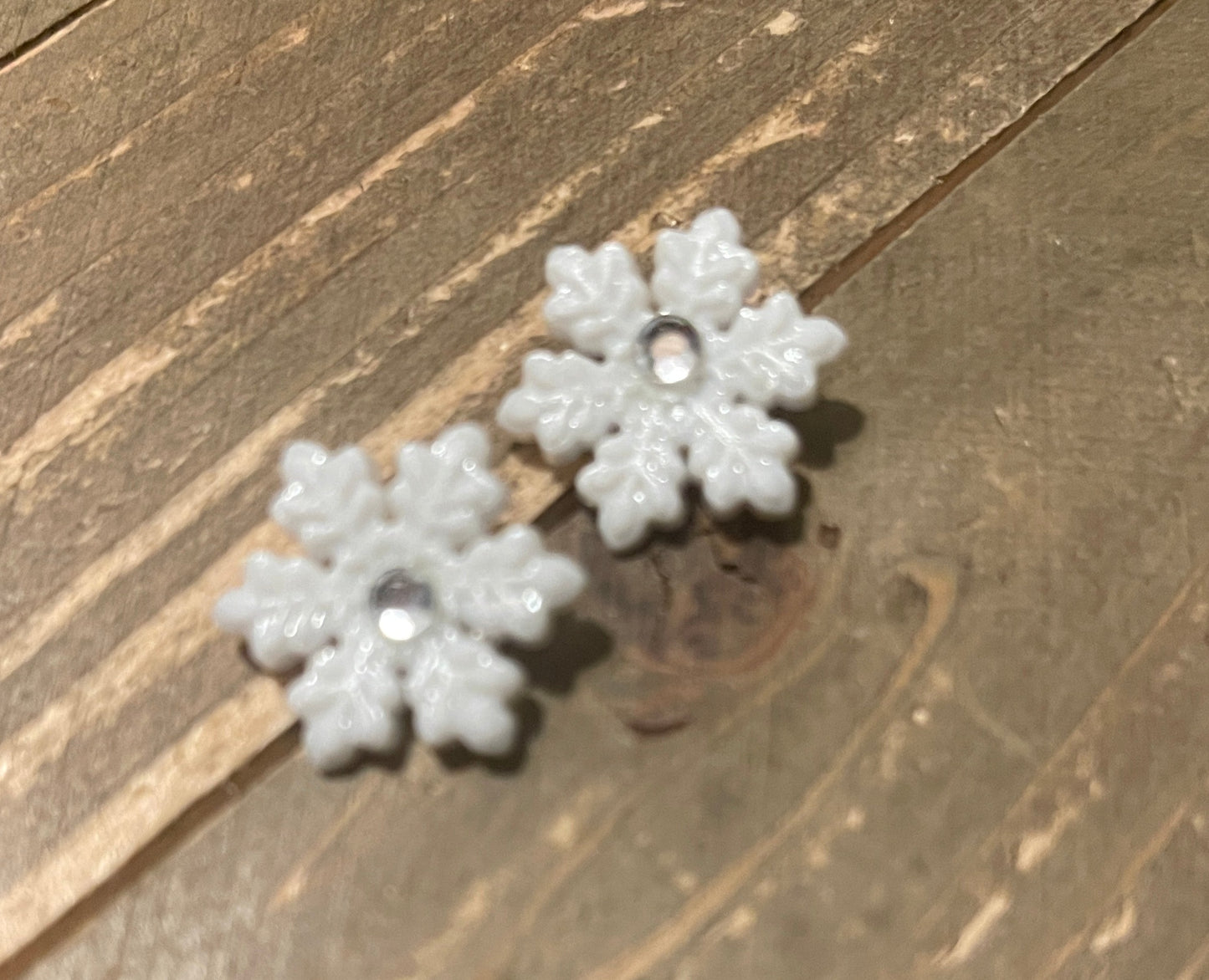 SNOWFLAKE Stud EarringsPink tiful of LOVE