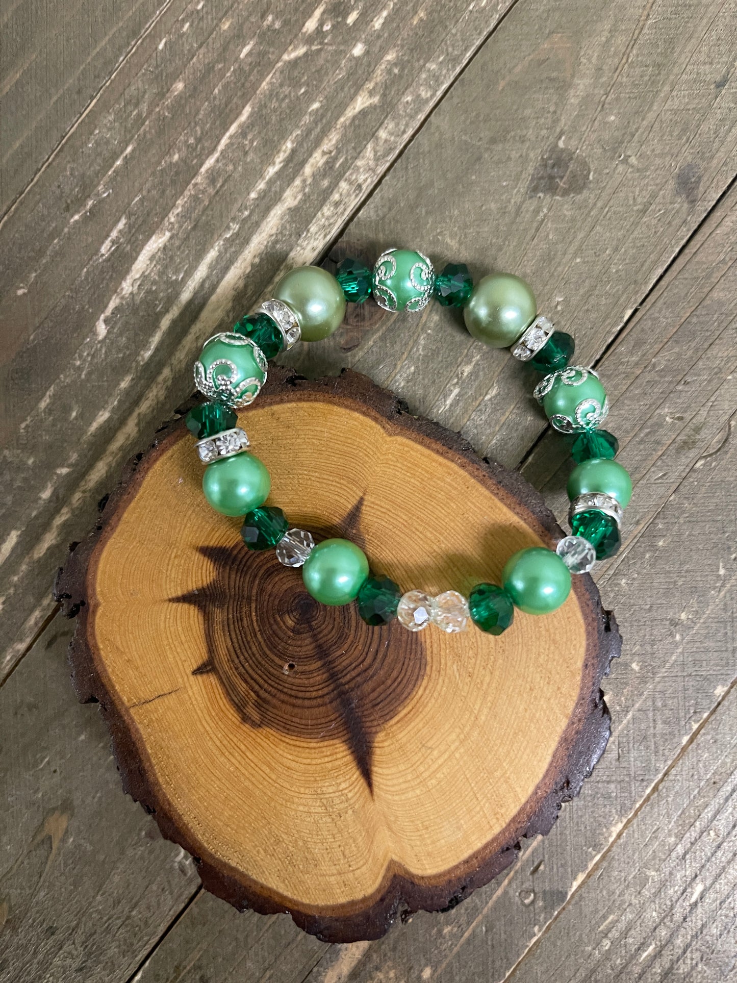 Green Ornate Mixed Glass Beaded Elastic/Stretch BraceletPink tiful of LOVE