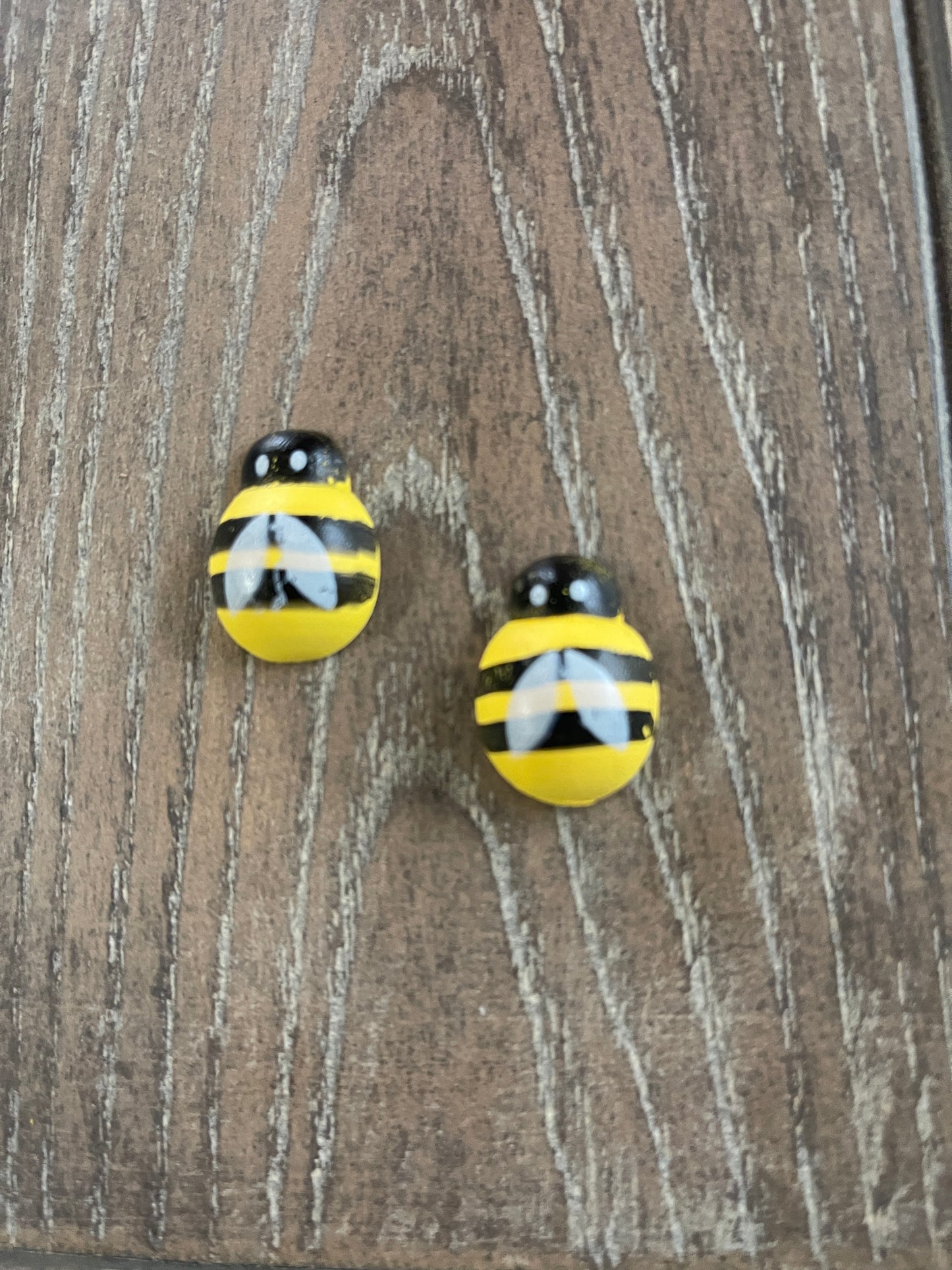 WOODEN BUMBLE BEE Stud EarringsPink tiful of LOVE