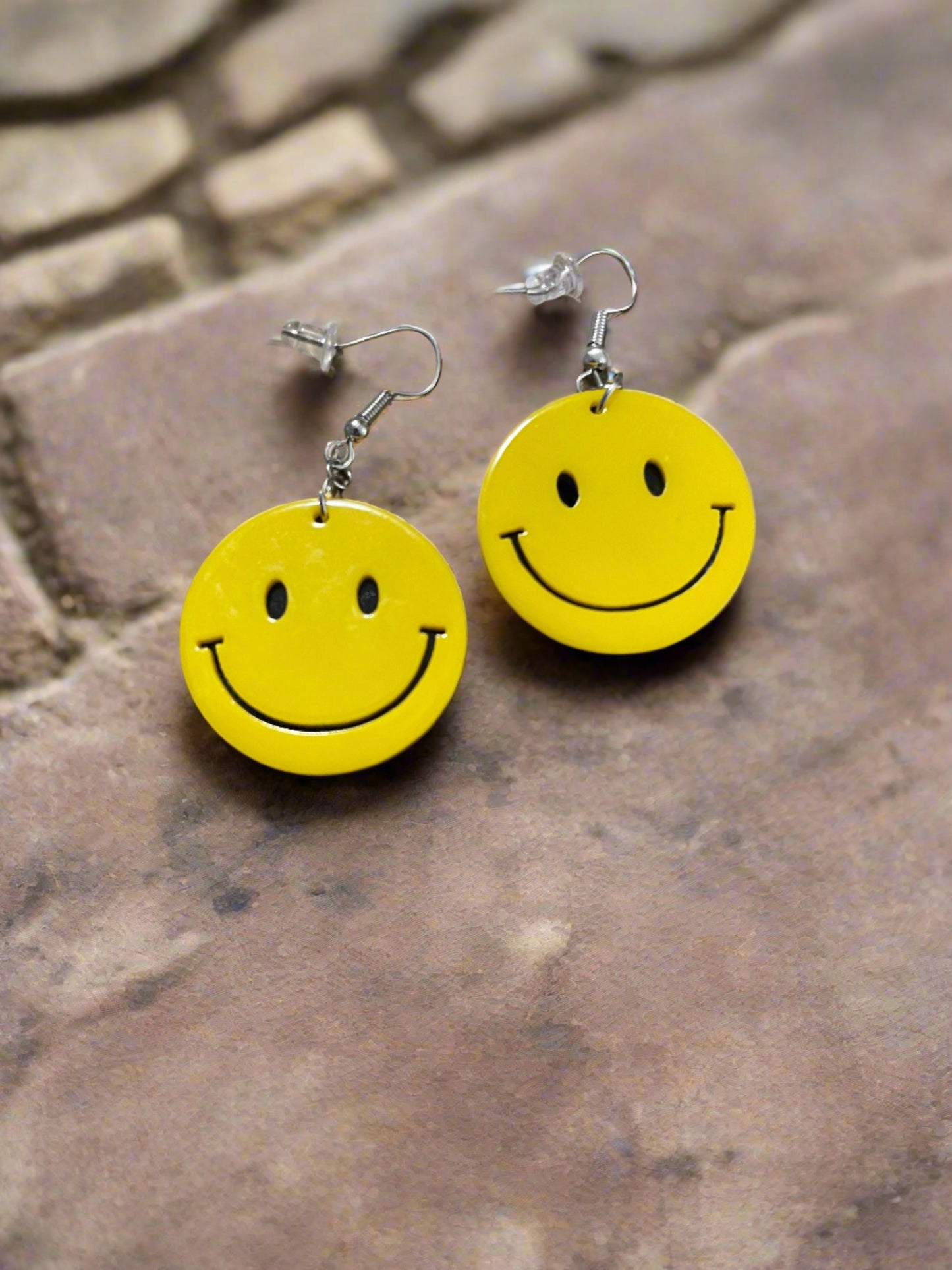 Smiley Face Wire EarringsPink tiful of LOVE