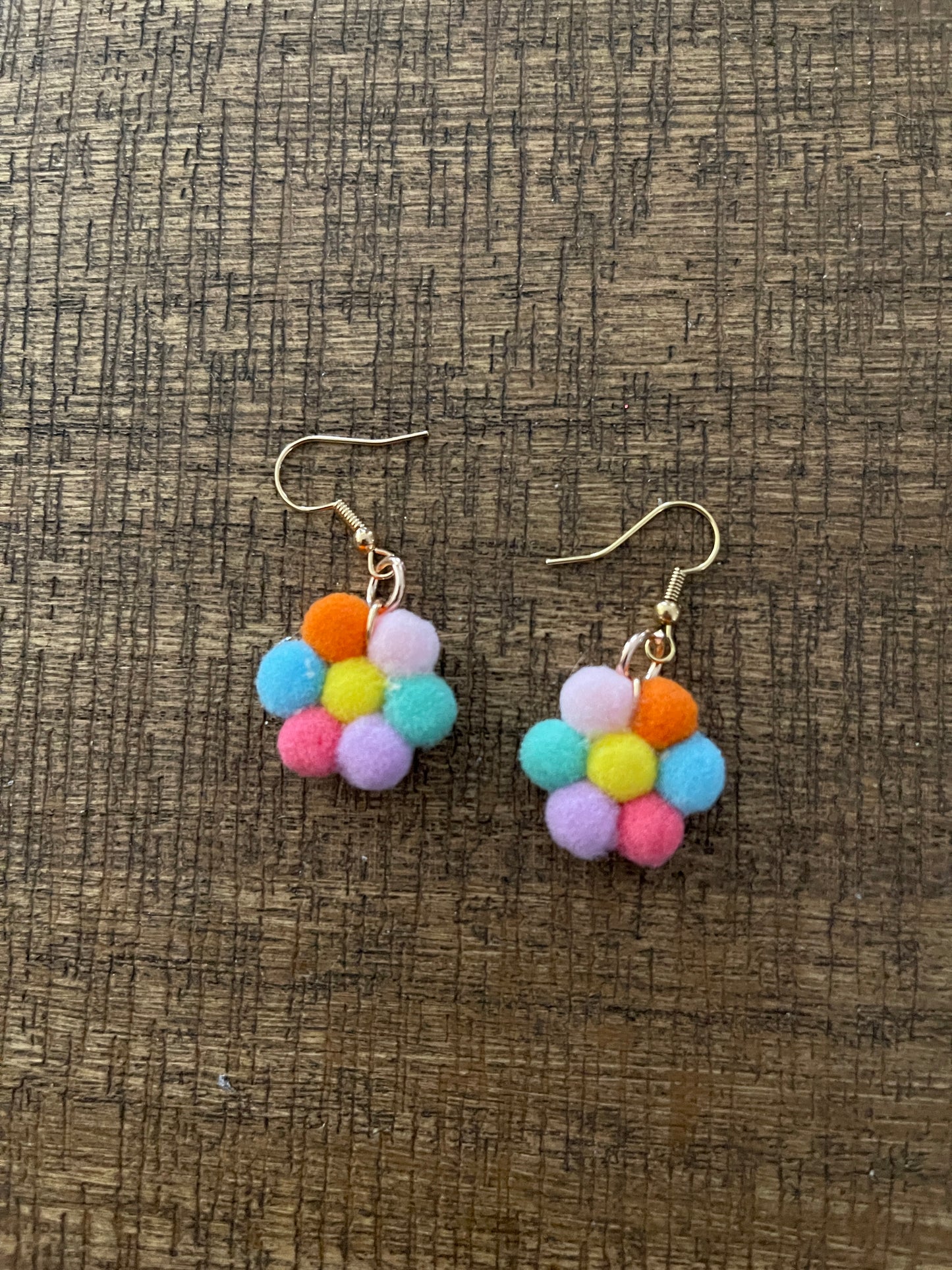 Pom Pom Flower Charms Wire EarringsPink tiful of LOVE