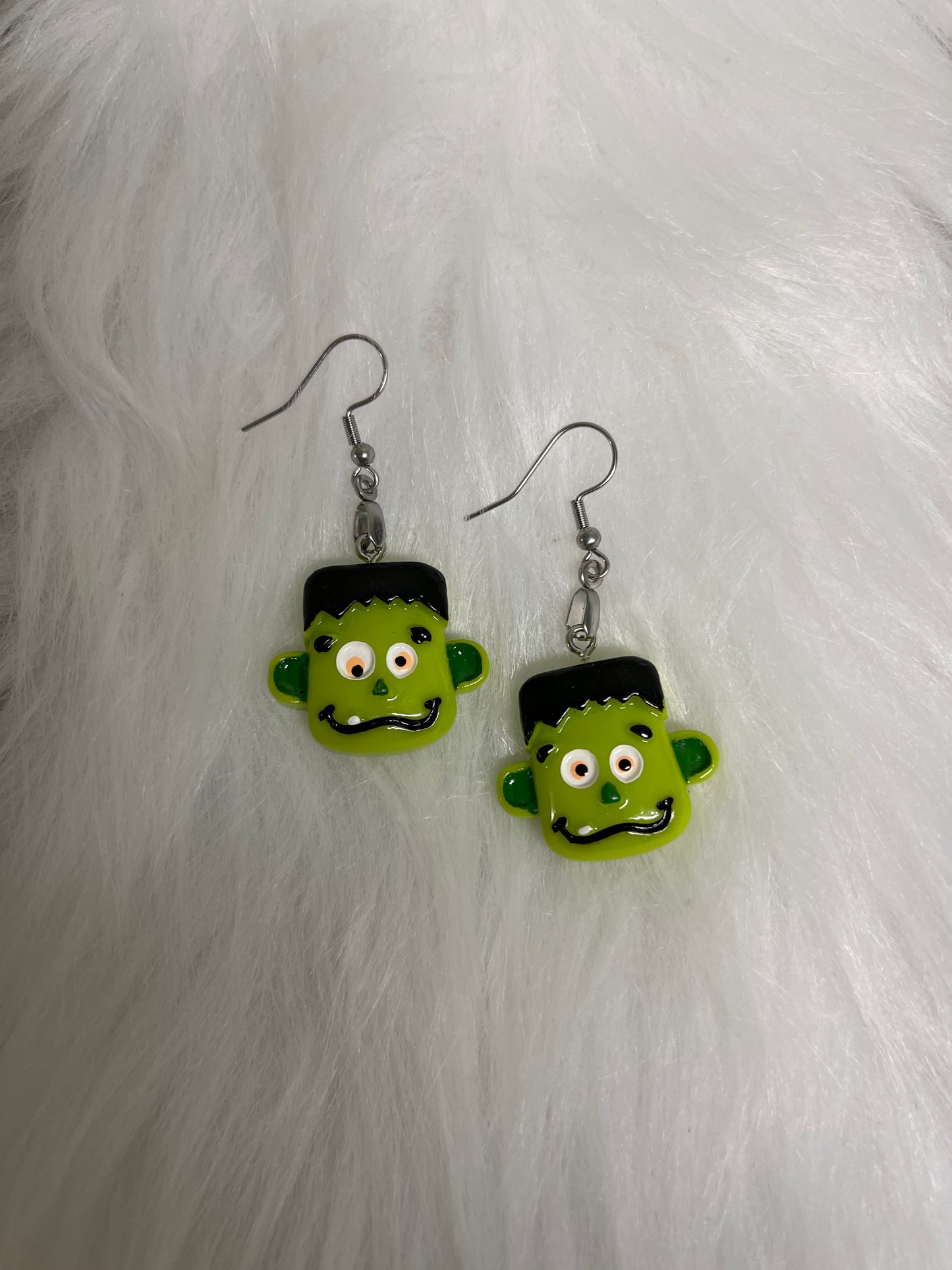 Frankenstein Wire earringsPink tiful of LOVE