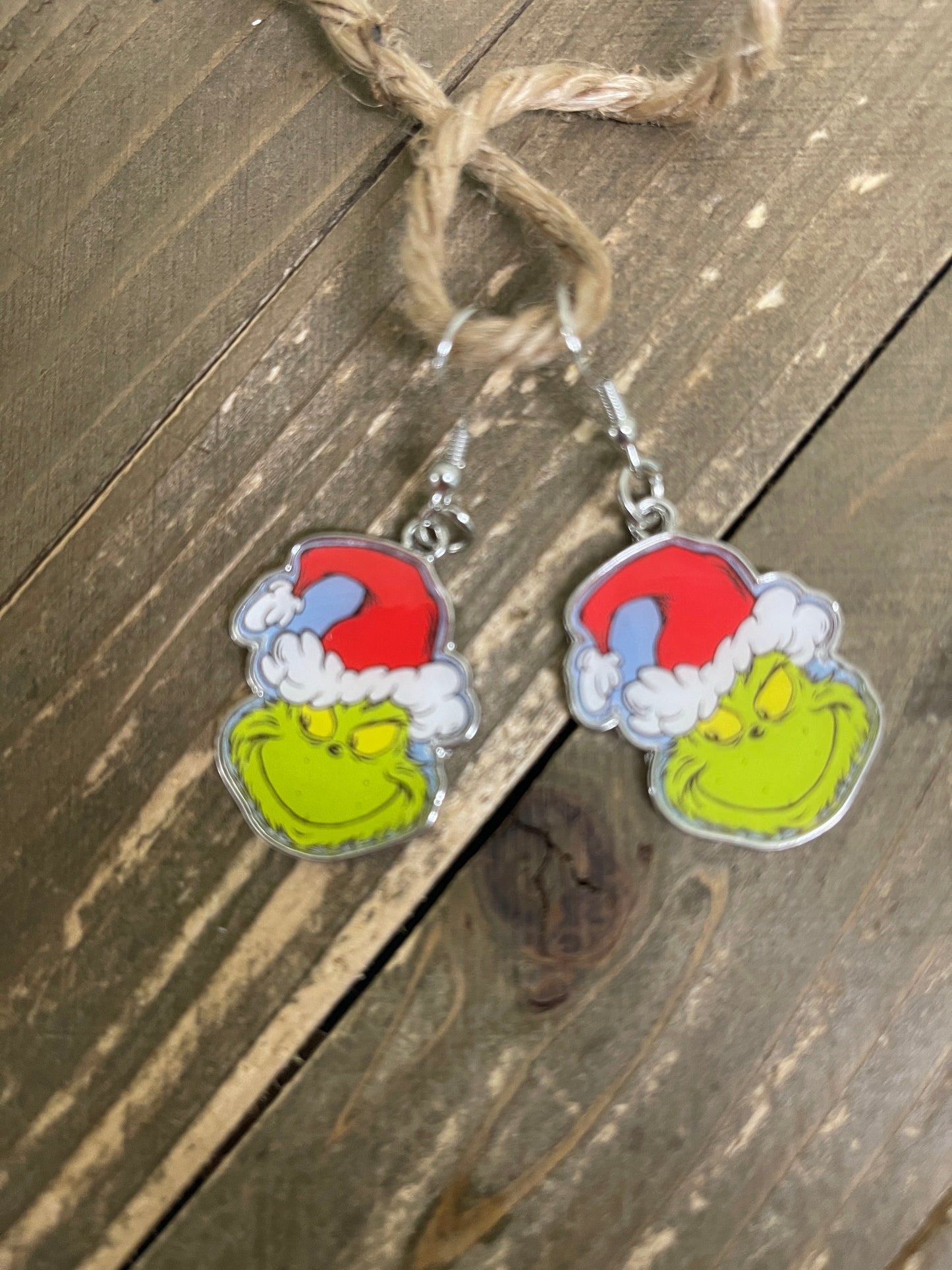 The Grinch Wire EarringsPink tiful of LOVE