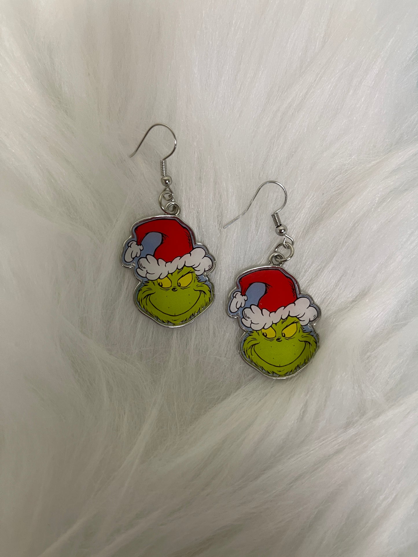 The Grinch Wire EarringsPink tiful of LOVE