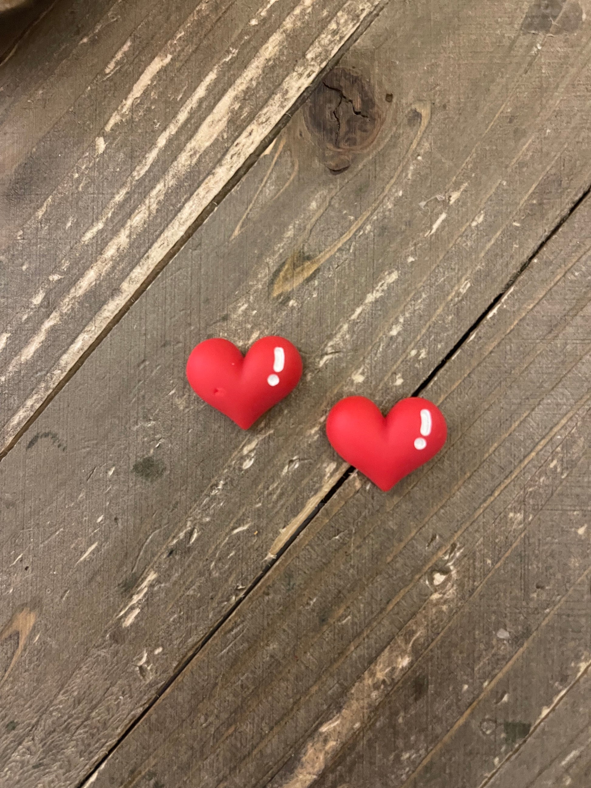 Red Heart Stud EarringsPink tiful of LOVE