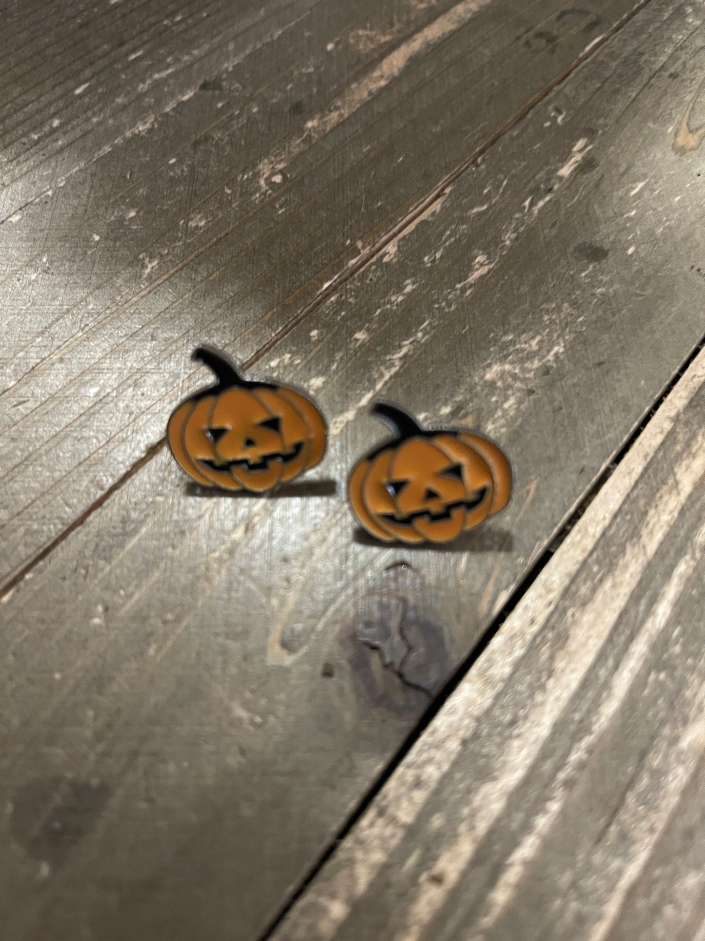 Jack o' Lantern Enamel Stud earringsPink tiful of LOVE