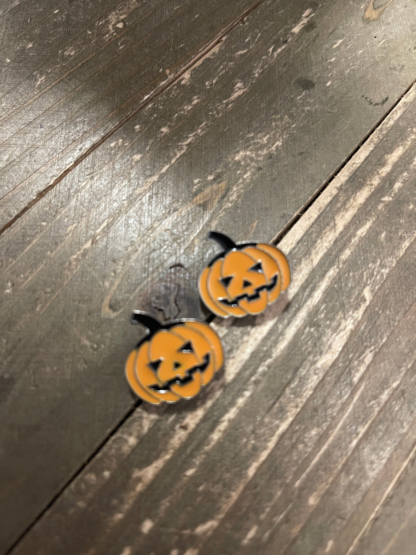 Jack o' Lantern Enamel Stud earringsPink tiful of LOVE