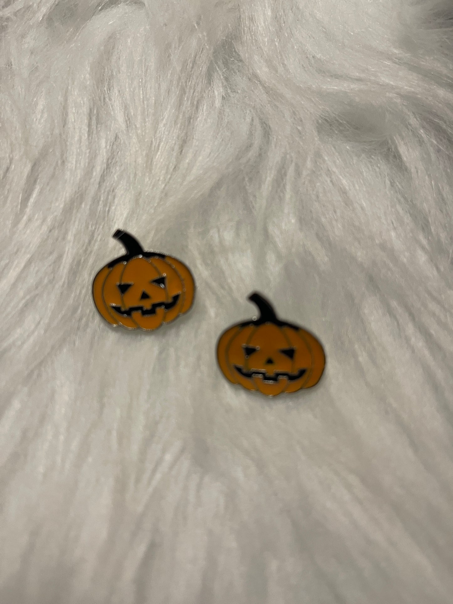 Jack o' Lantern Enamel Stud earringsPink tiful of LOVE