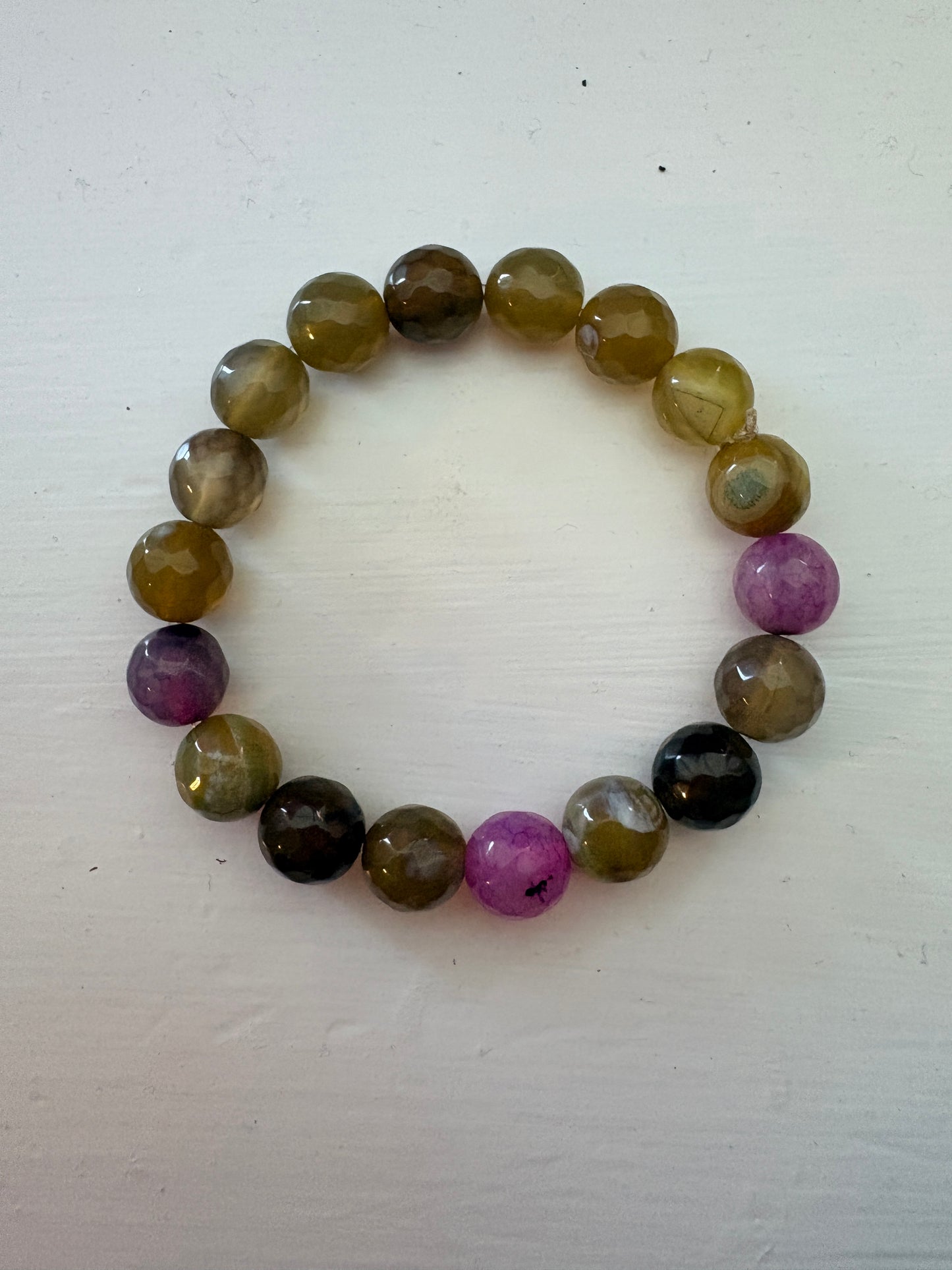 Earth Tone Agate Faceted Round Beaded Stretch Bracelet — 10mm Glossy Beads, 7"