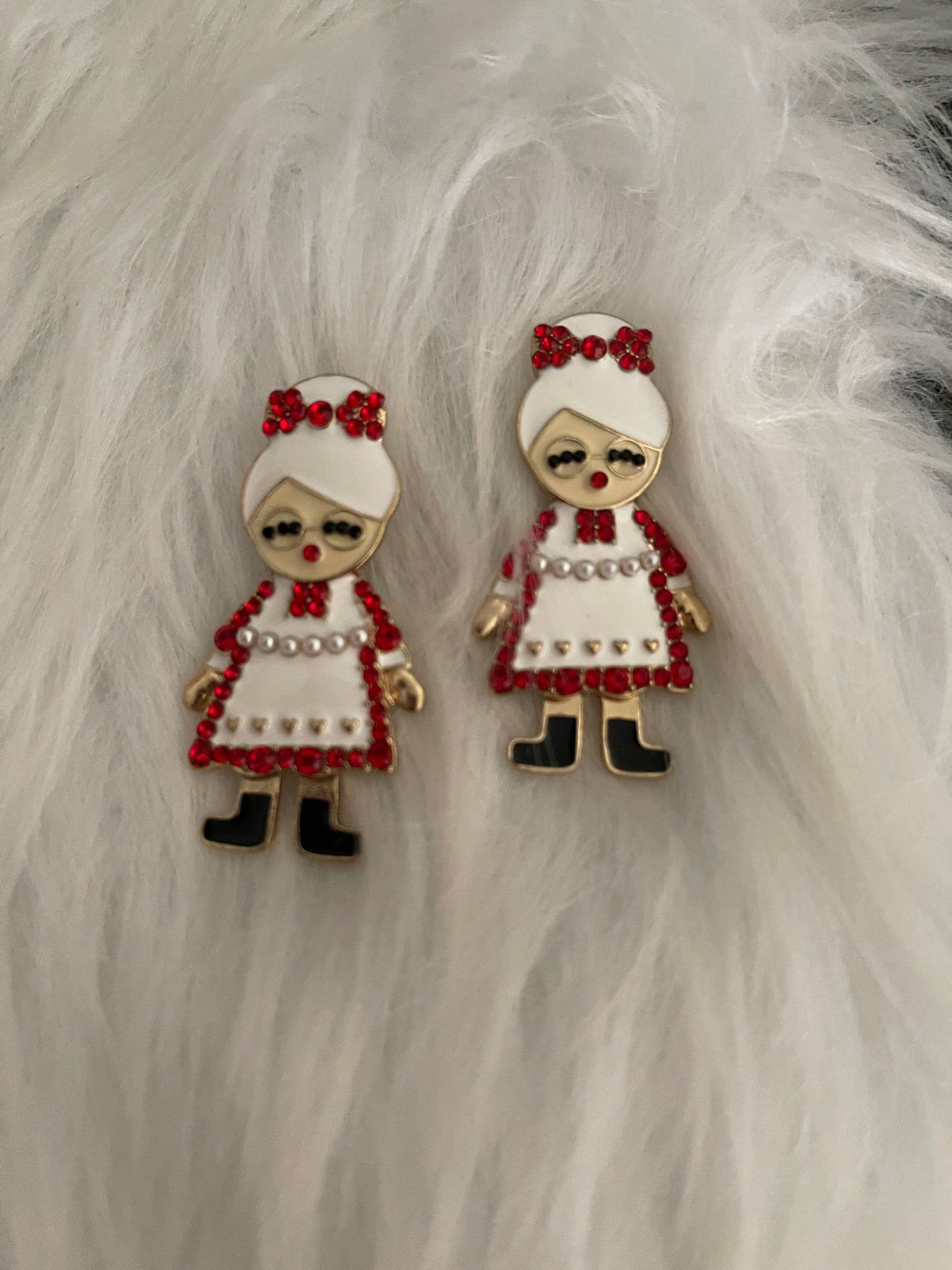 Christmas Mrs. Santa Claus Stud EarringsPink tiful of LOVE