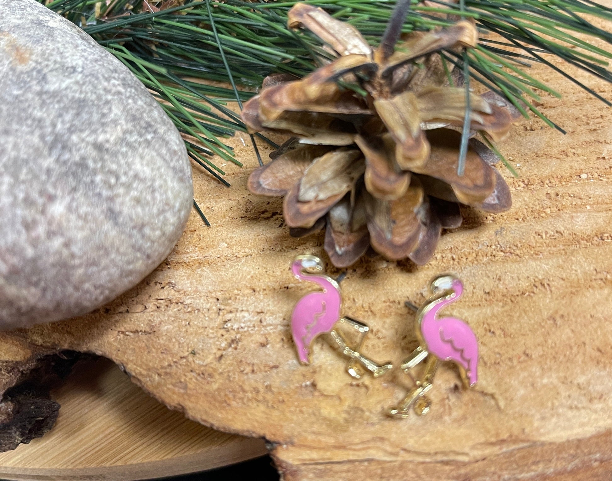 Flamingo Enamel Stud EarringsPink tiful of LOVE