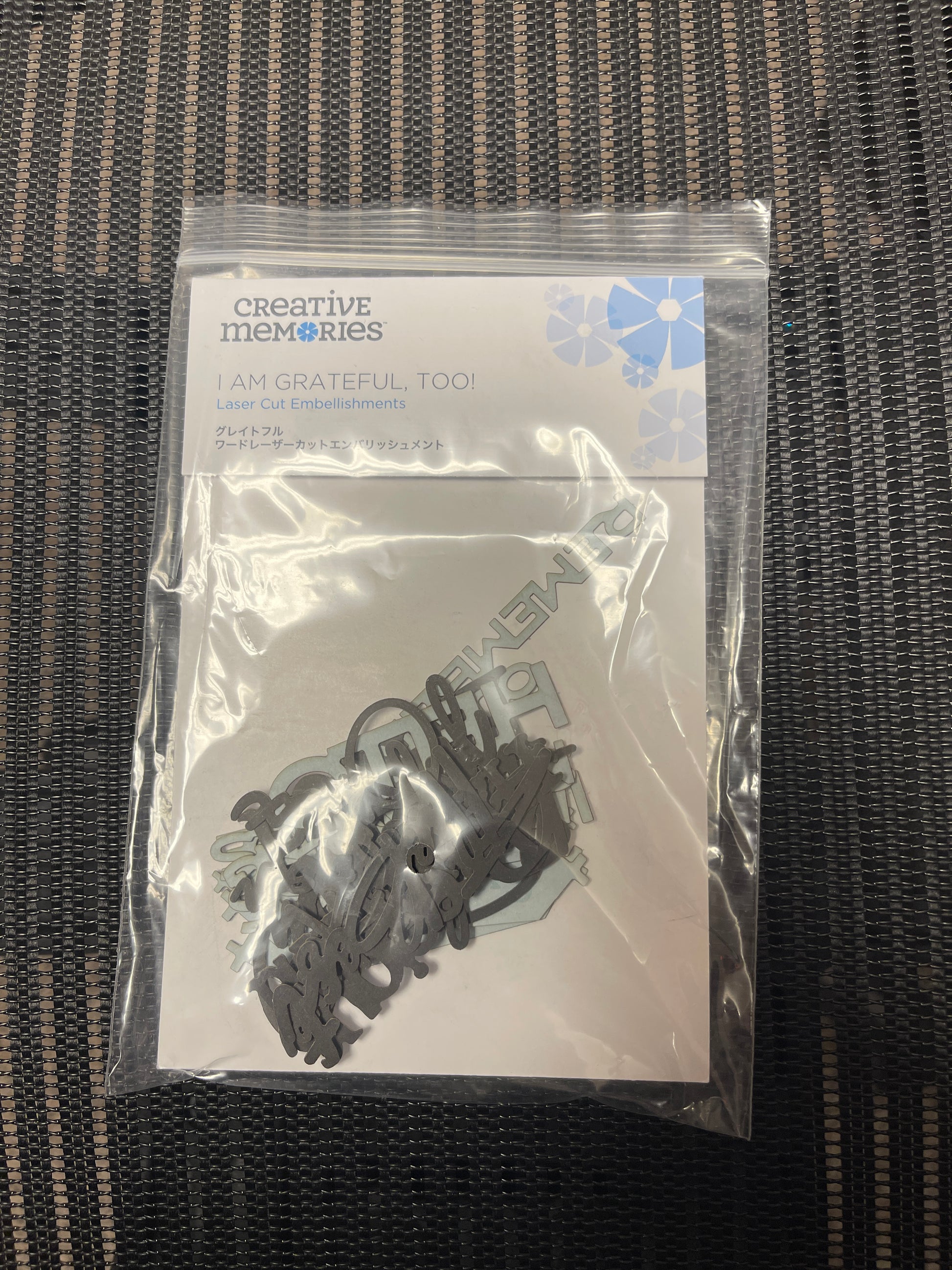 Creative Memories I am Grateful, Too! Laser Cut Embellishments (20/pk)Pink tiful of LOVE