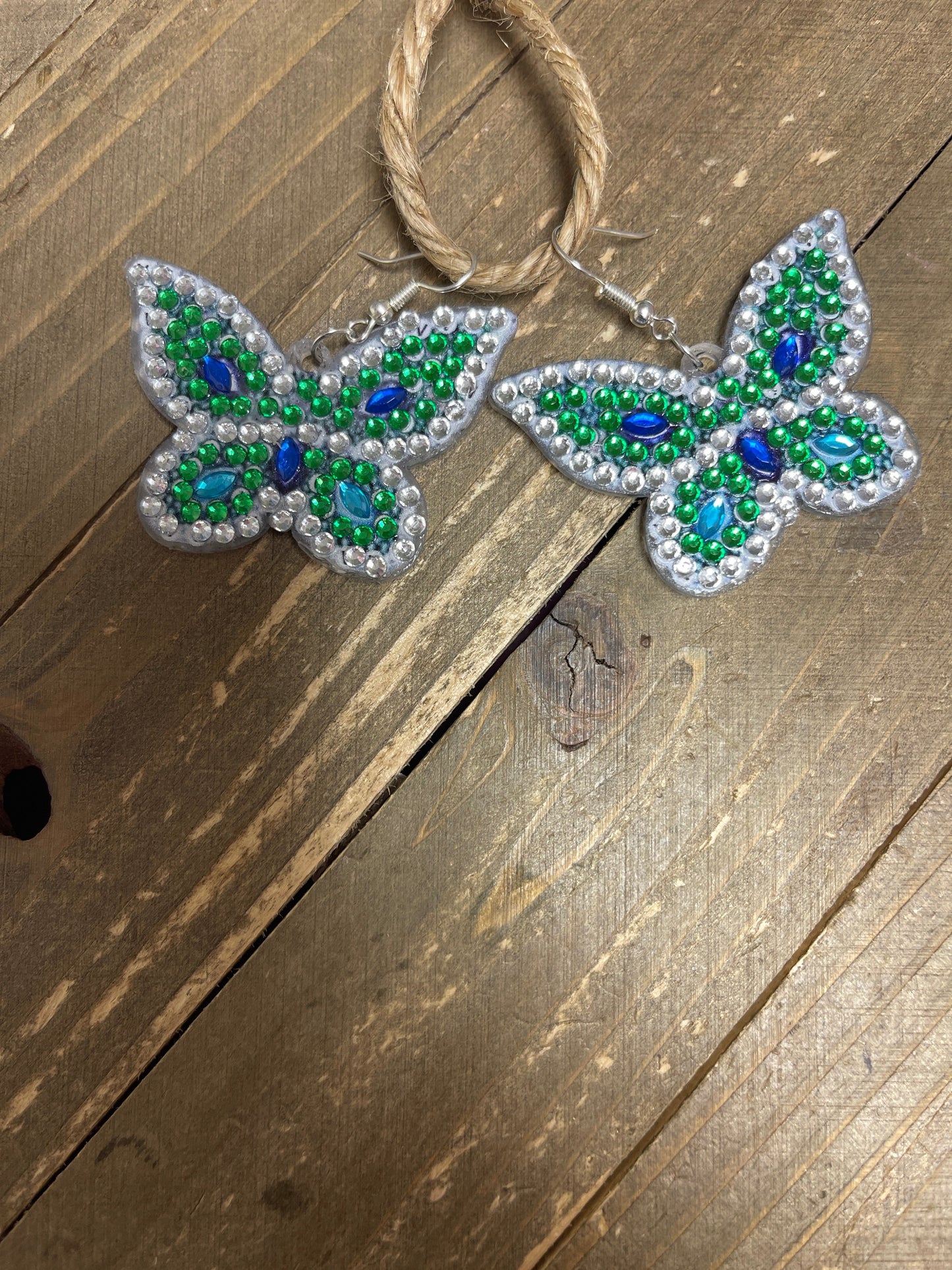 Diamond Painting Butterfly Wire EarringsPink tiful of LOVE