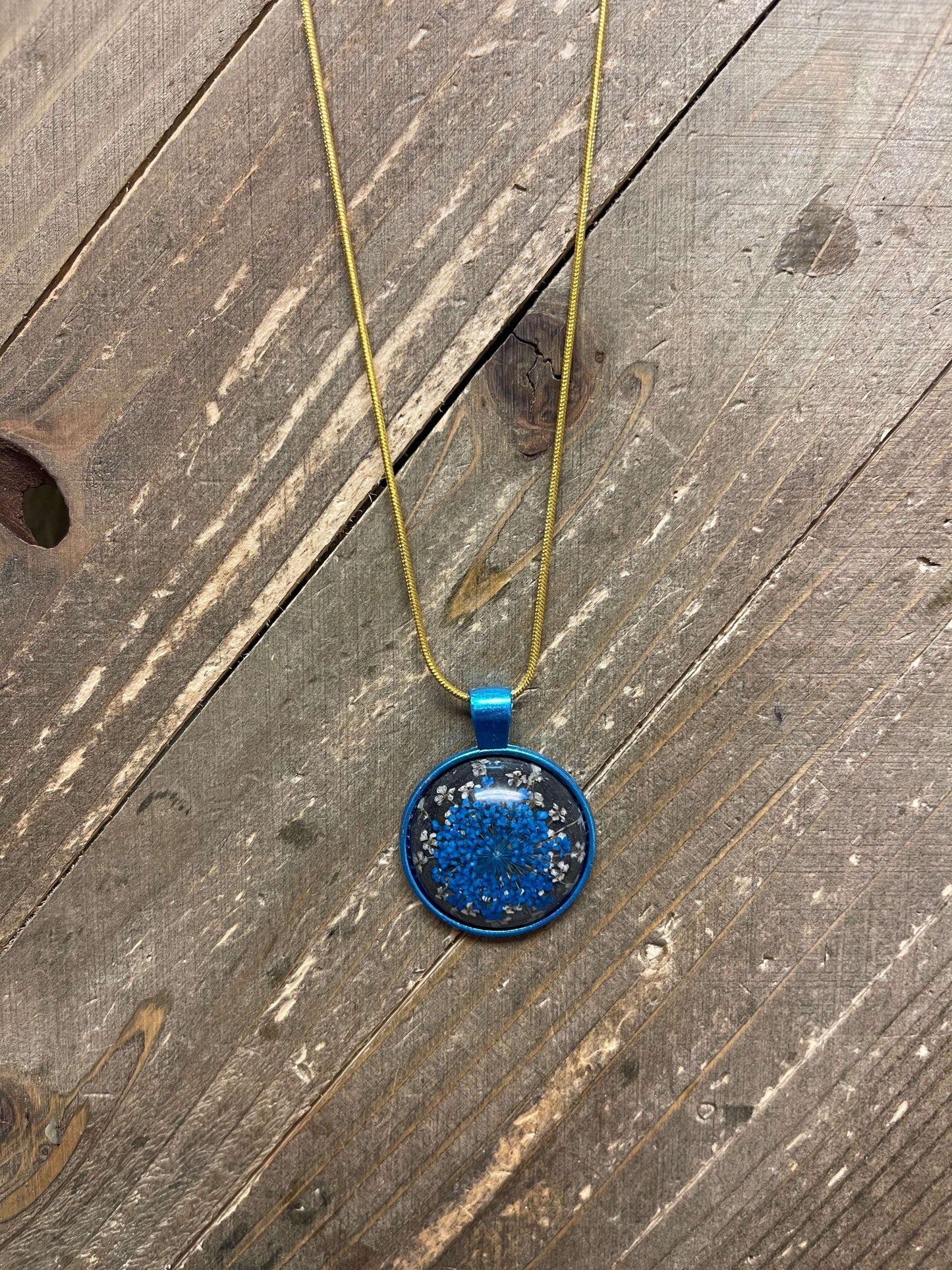 Flower Cabochon Round Pendant on a Gold Chain NecklacePink tiful of LOVE
