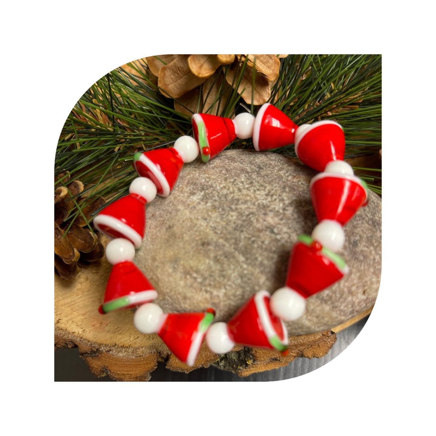 Santa Hat Glass Beaded Elastic/Stretch BraceletPink tiful of LOVE