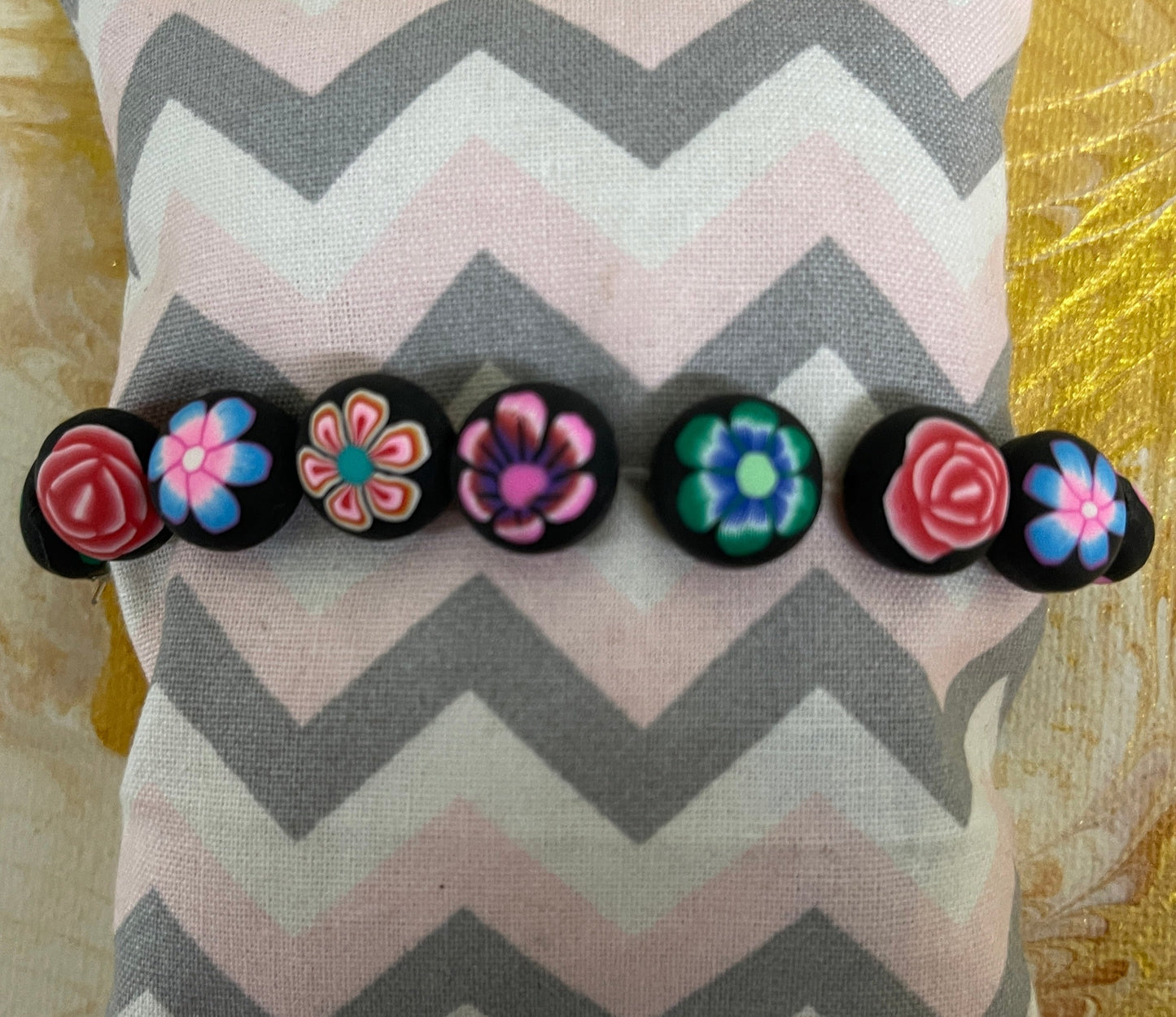 Multi Flower Clay beaded Stretch braceletPink tiful of LOVE