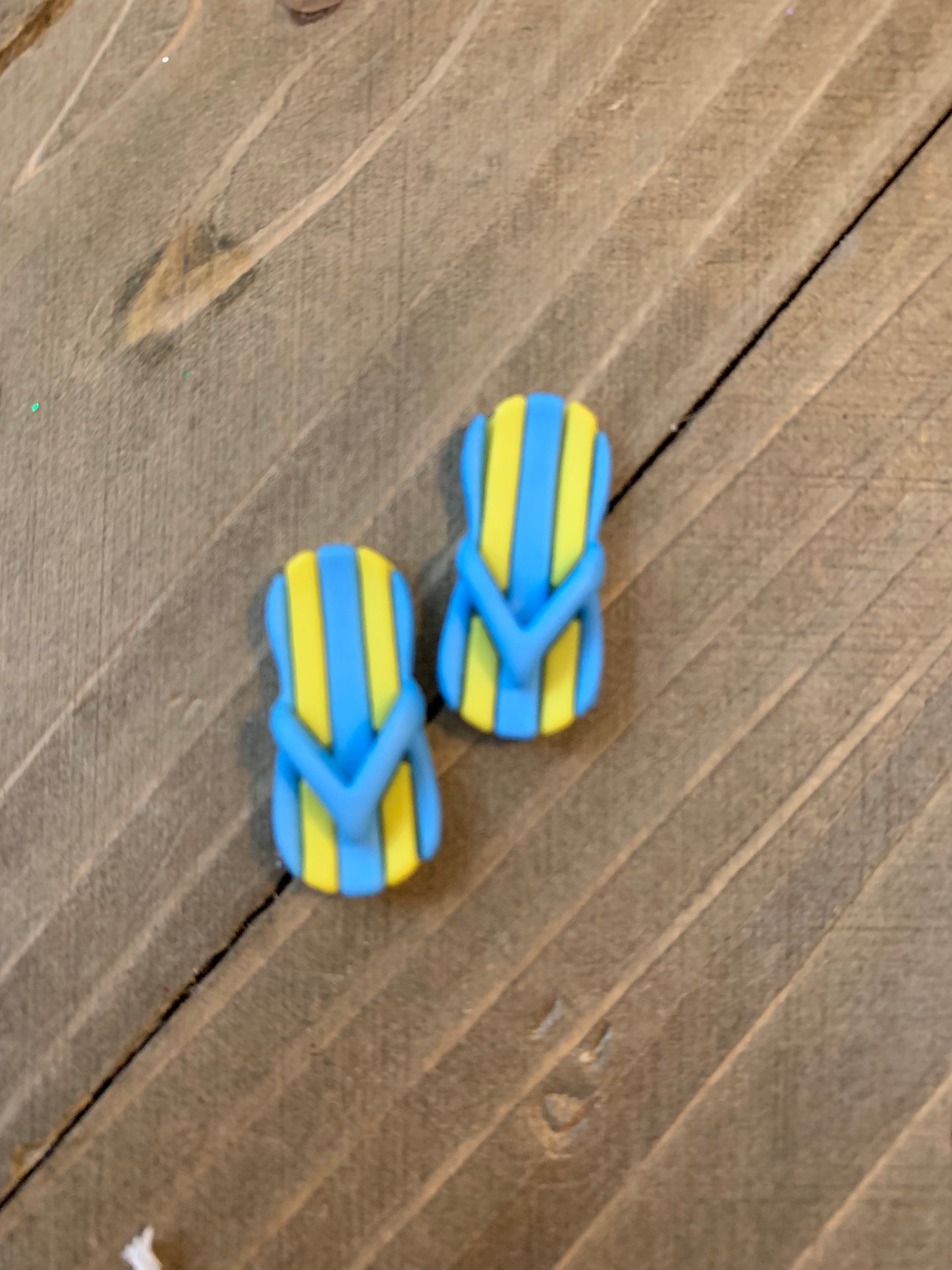 Cute FLIP FLOP Post EarringsPink tiful of LOVE