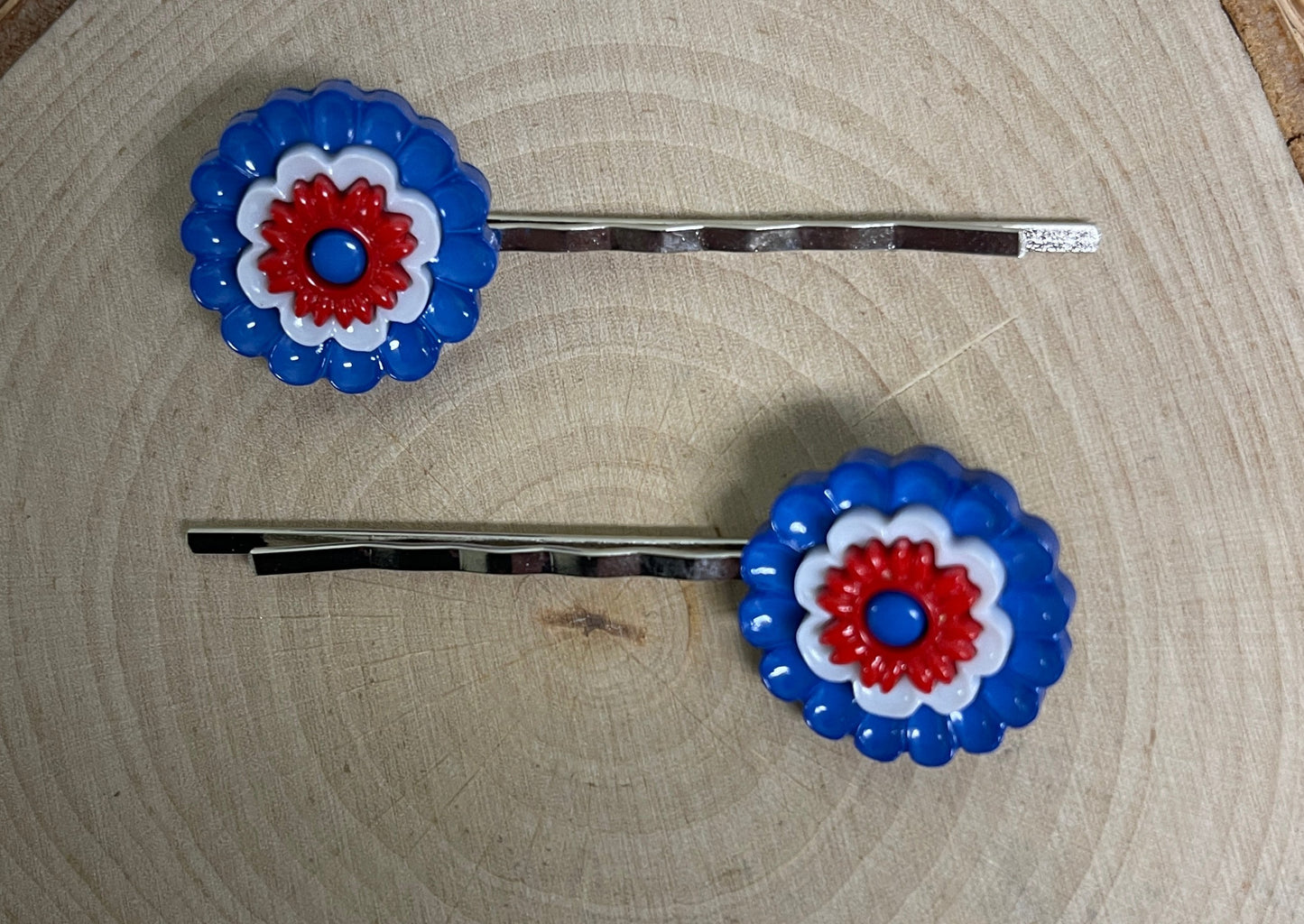 Red, White & Blue Bunting Blooms Hair clips (a pair)Pink tiful of LOVE