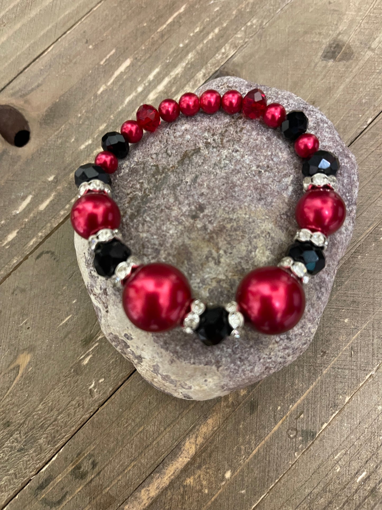 Red & Black Pearl, Crystal and Rhinestone Beaded Elastic/Stretch BraceletPink tiful of LOVE