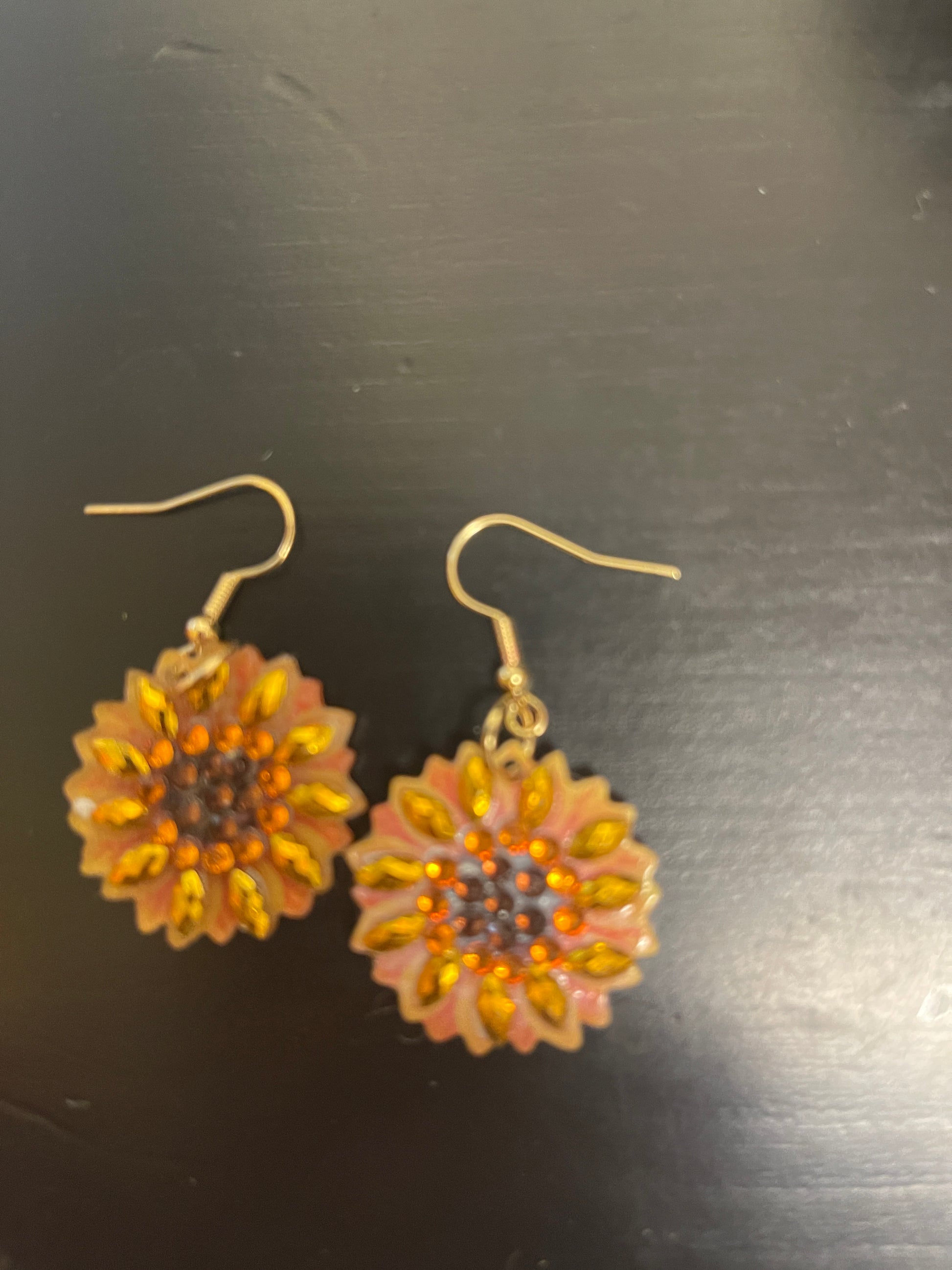 Diamond Painting Sunflower Wire EarringsPink tiful of LOVE