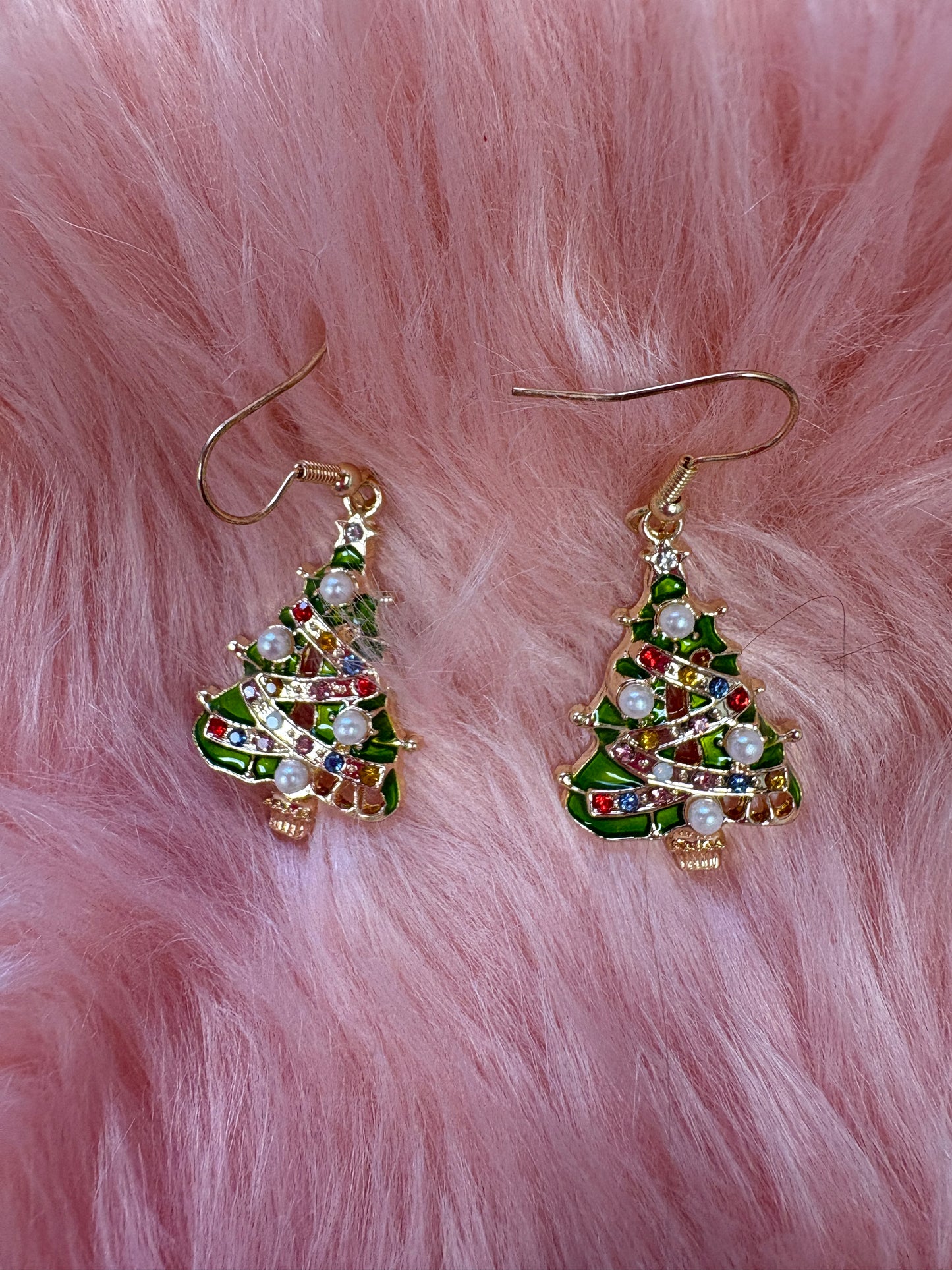 O Christmas Tree Wire Earrings