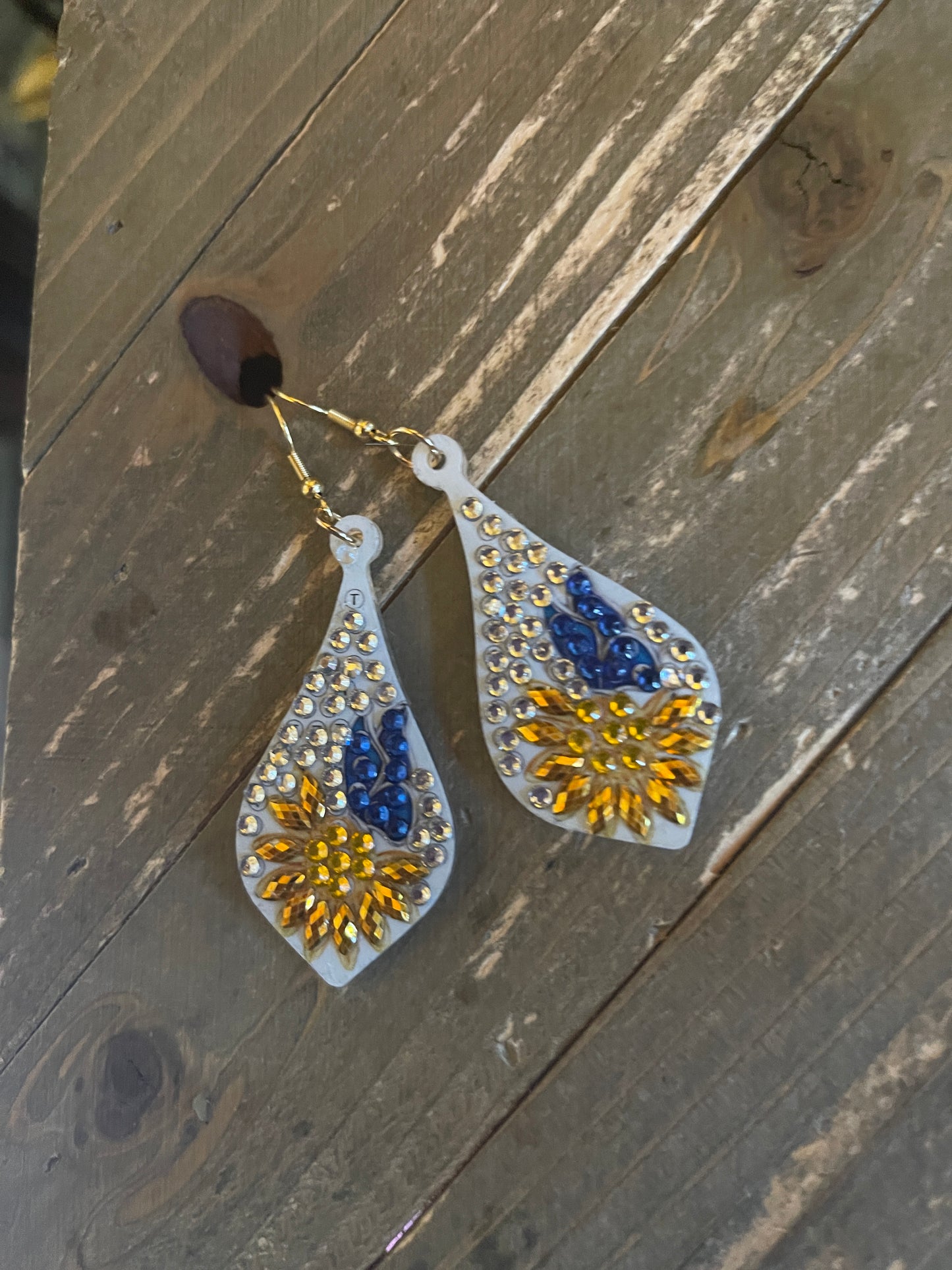 Floral; Flower ExquisiteDiamond Painting; wire EarringsPink tiful of LOVE