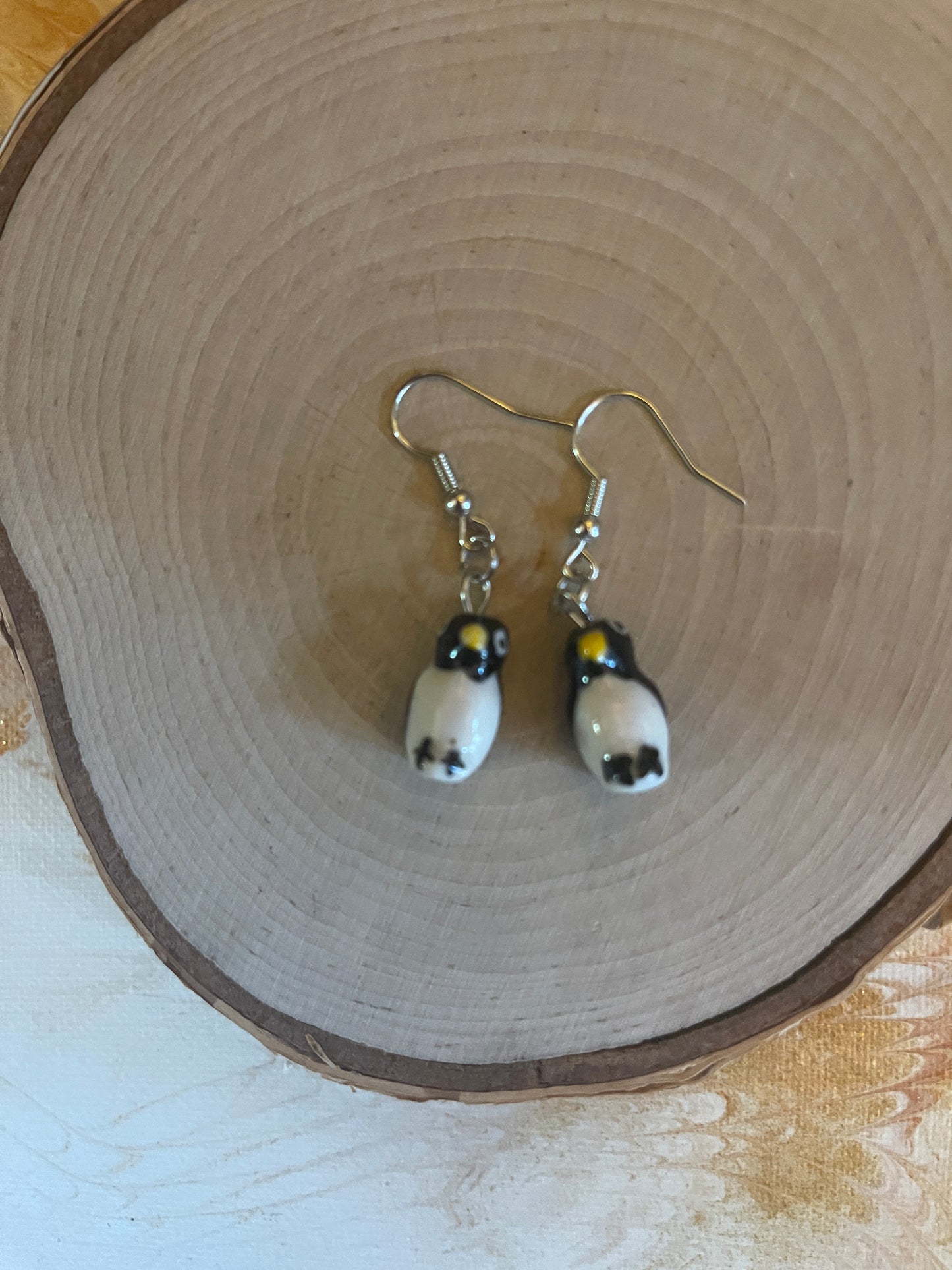 Penguin charm Wire EarringPink tiful of LOVE